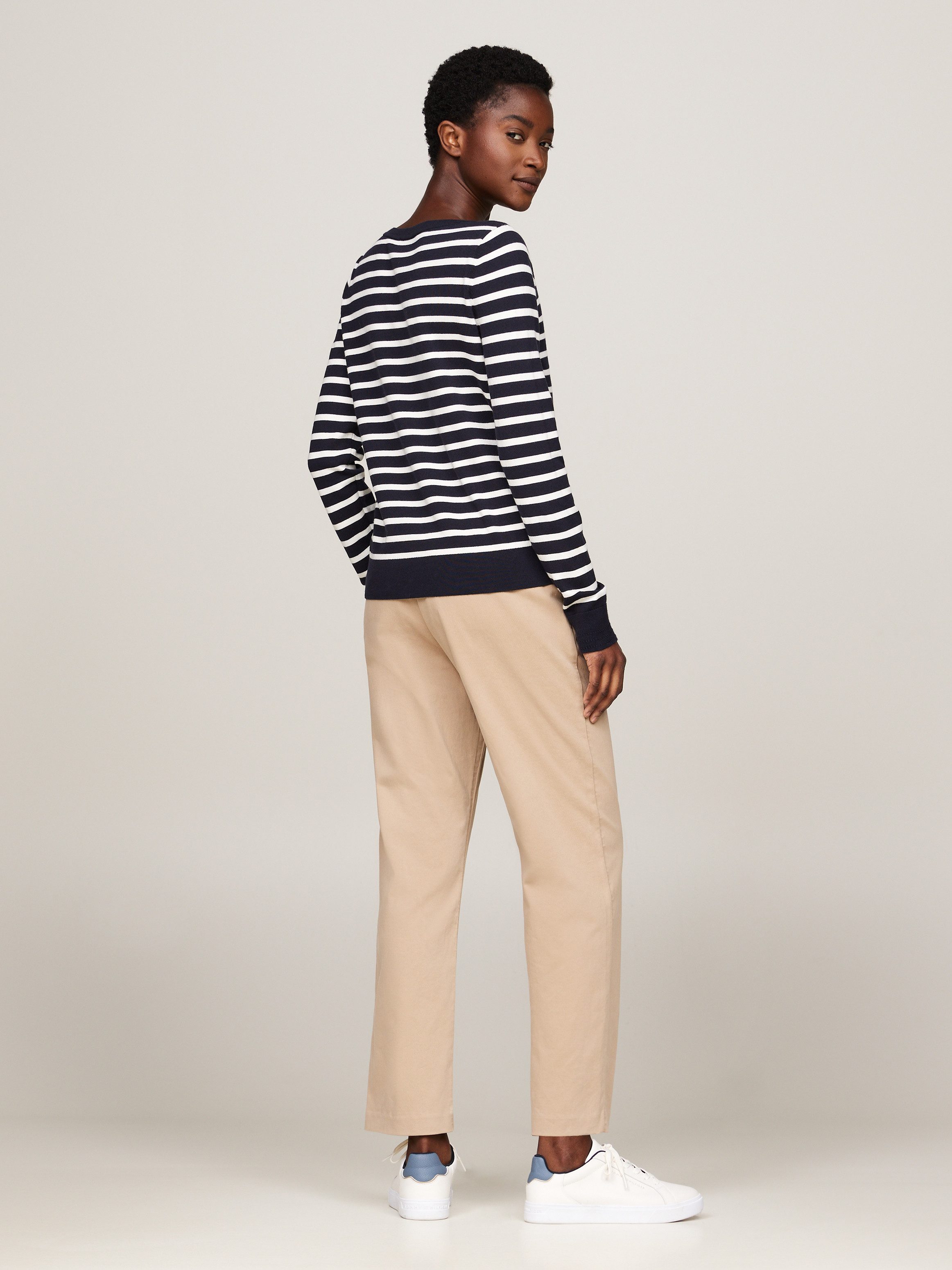 Tommy Hilfiger Gebreide trui CO JERSEY STITCH BOAT-NK SWEATER met tommy hilfiger-merklabel op de mouw