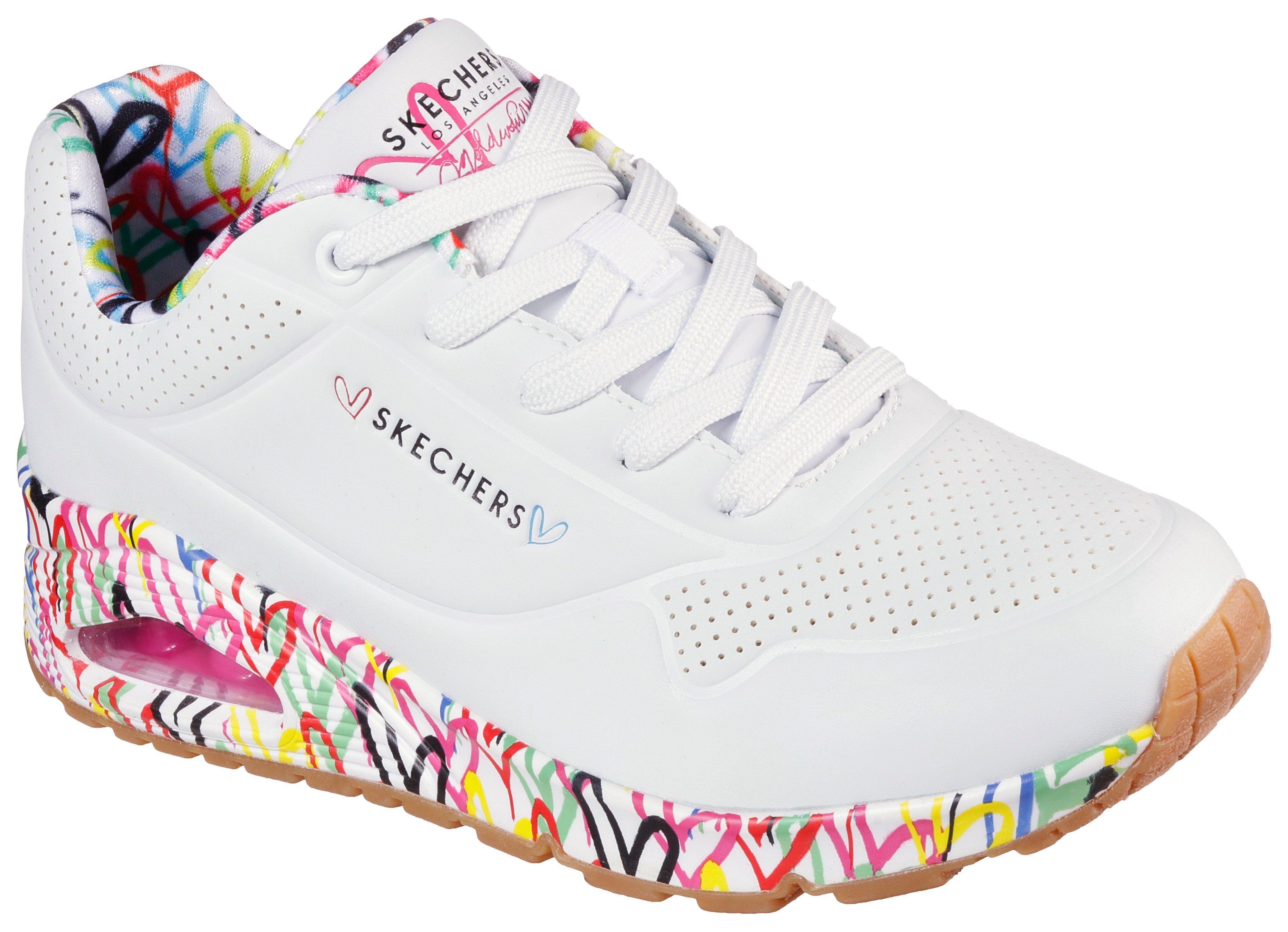 Skechers Sneakers met sleehak UNO-LOVING LOVE met coole graffitiprint