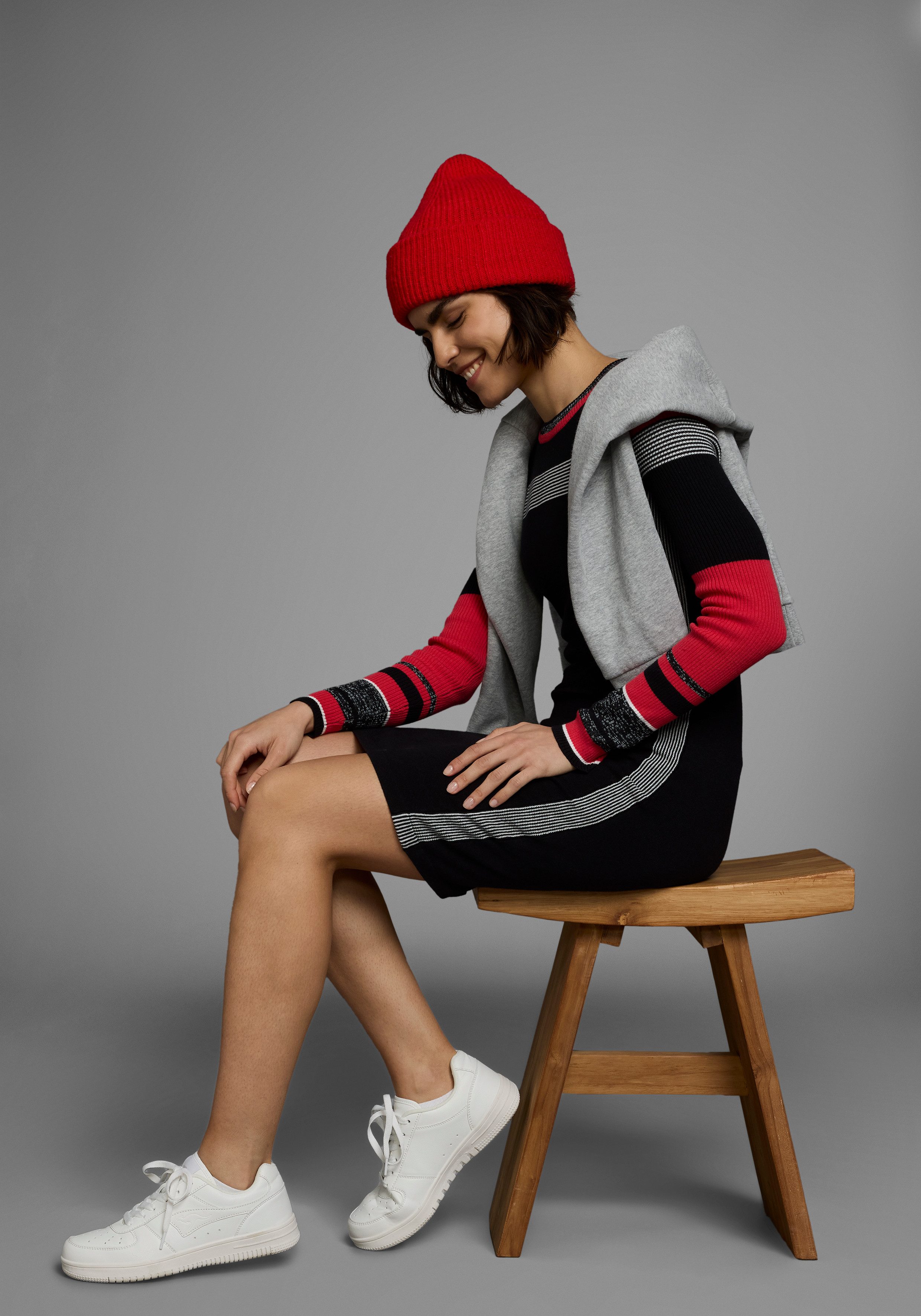 KangaROOS Gebreide jurk figuurvolgend, lang, sportieve look, van katoenmix, lange mouwen