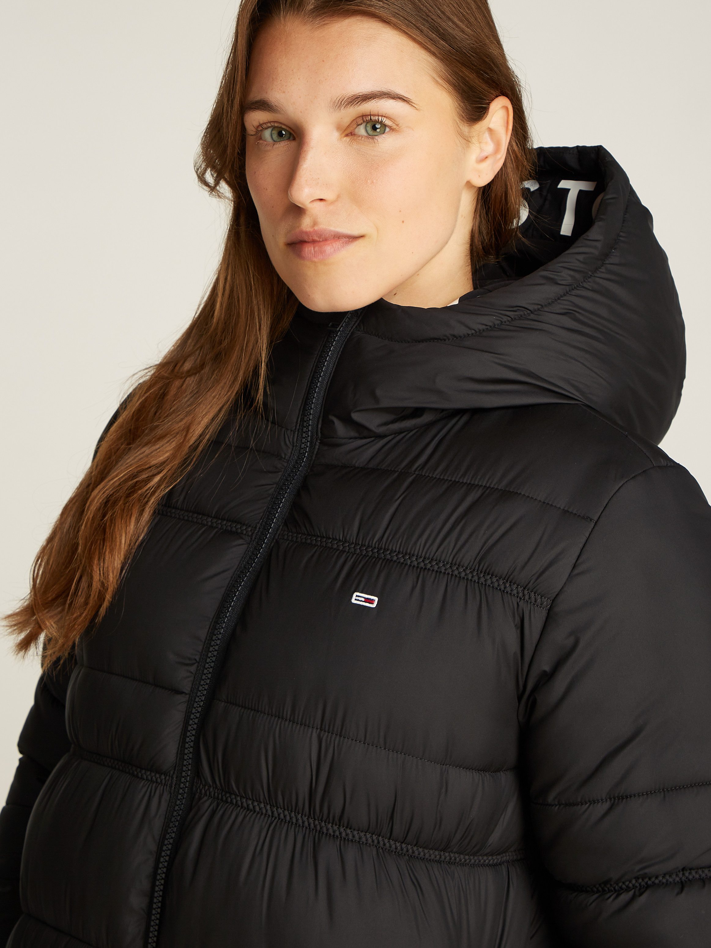 TOMMY JEANS Lange jas met een logo-opschrift