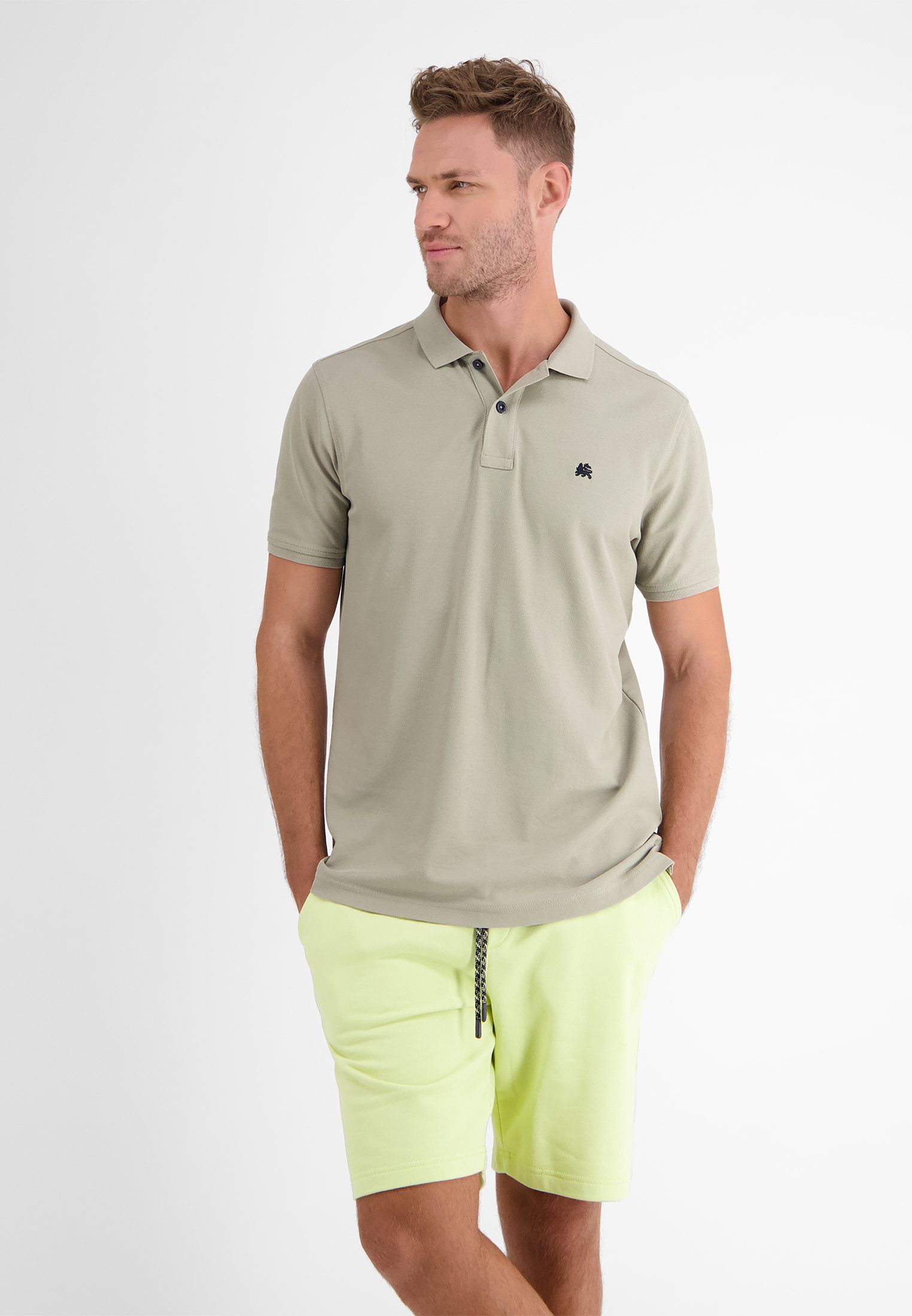 Lerros Poloshirt LERROS klassieke polostijl in *Cool & Dry* piquékwaliteit heren t-shirts maat M bruin