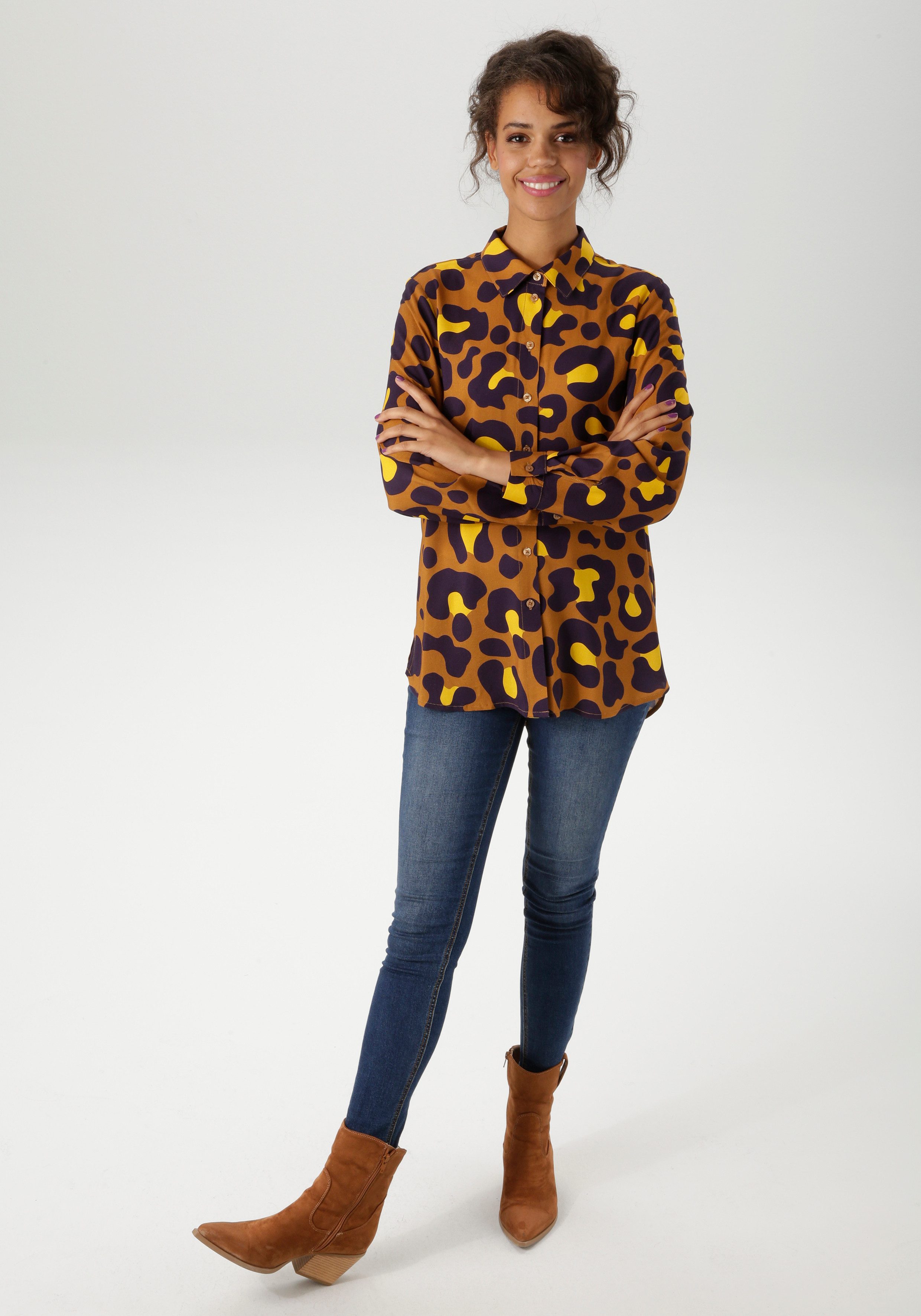Aniston CASUAL Overhemdblouse met extravagante, grafische print - nieuwe collectie