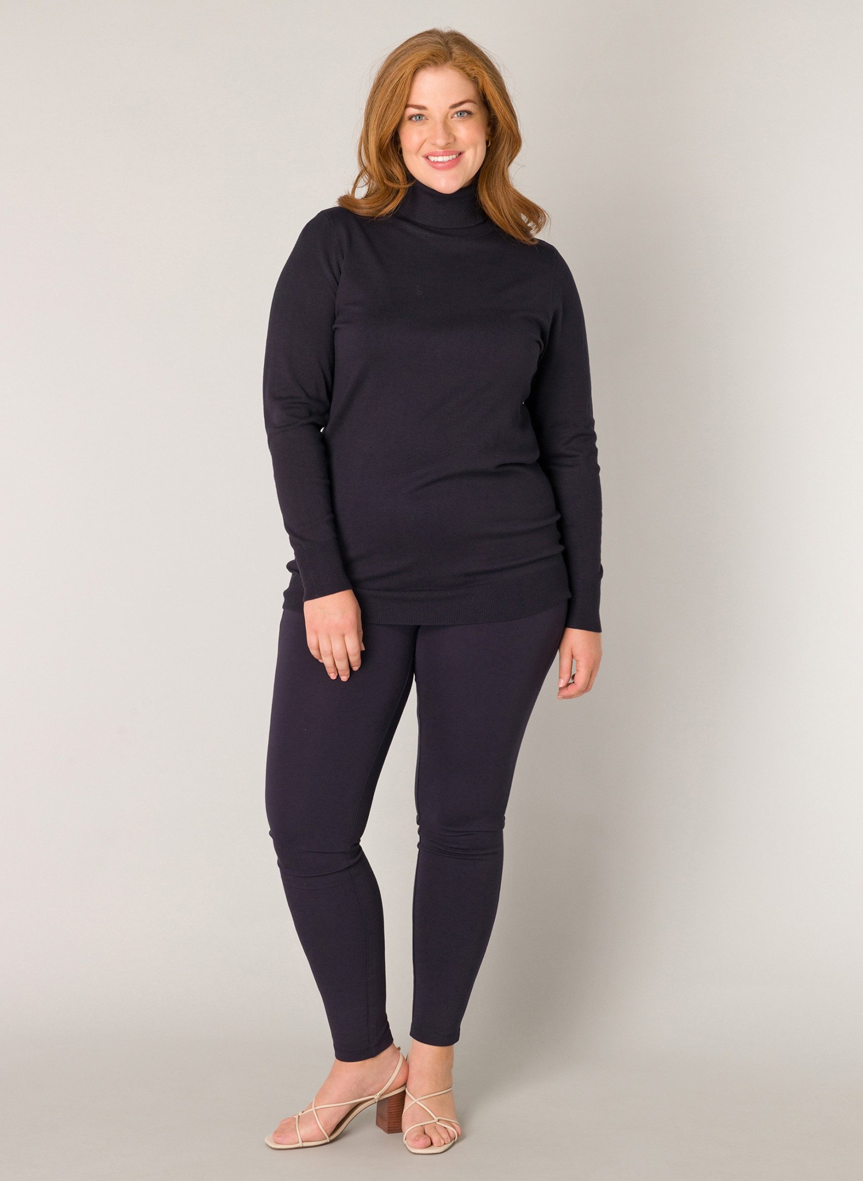 Base Level Curvy Coltrui BAS-YUENA