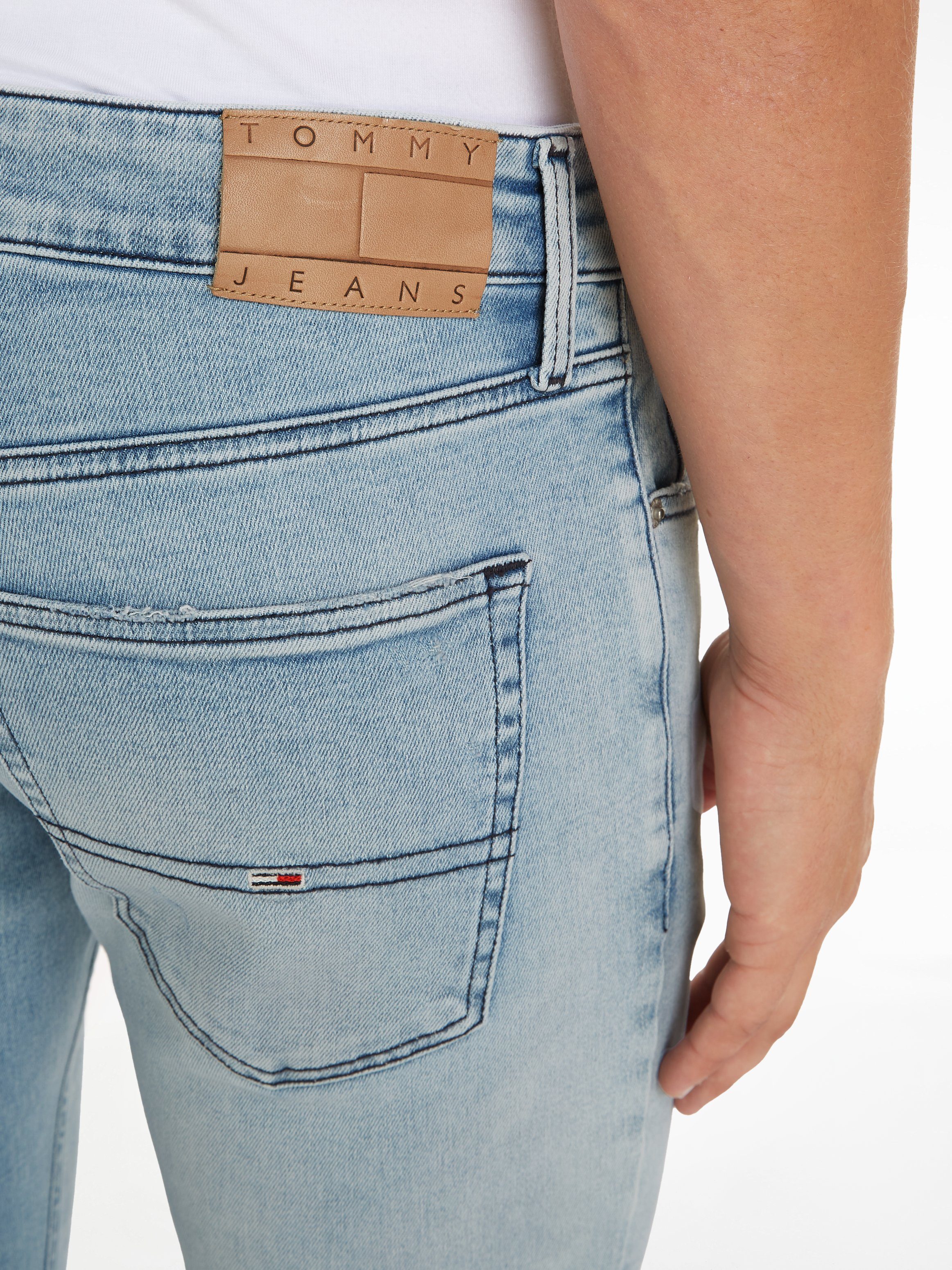 TOMMY JEANS Slim fit jeans SCANTON SLIM met slijtage- en destroyed-details