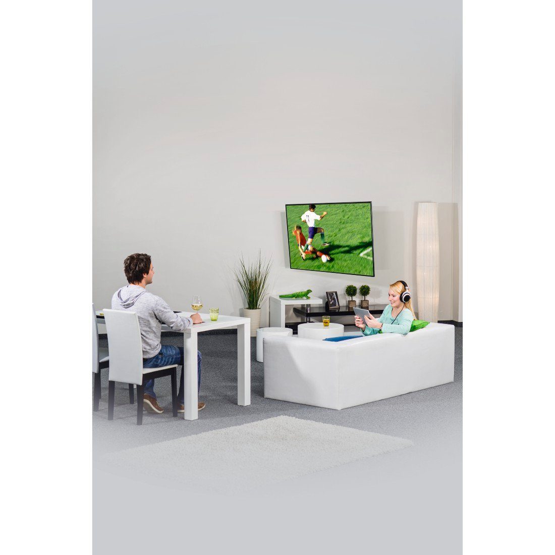 Hama Tv-wandhouder Wandbeugel (kantelbaar, draaibaar, 32"- 65", VESA 400x400)
