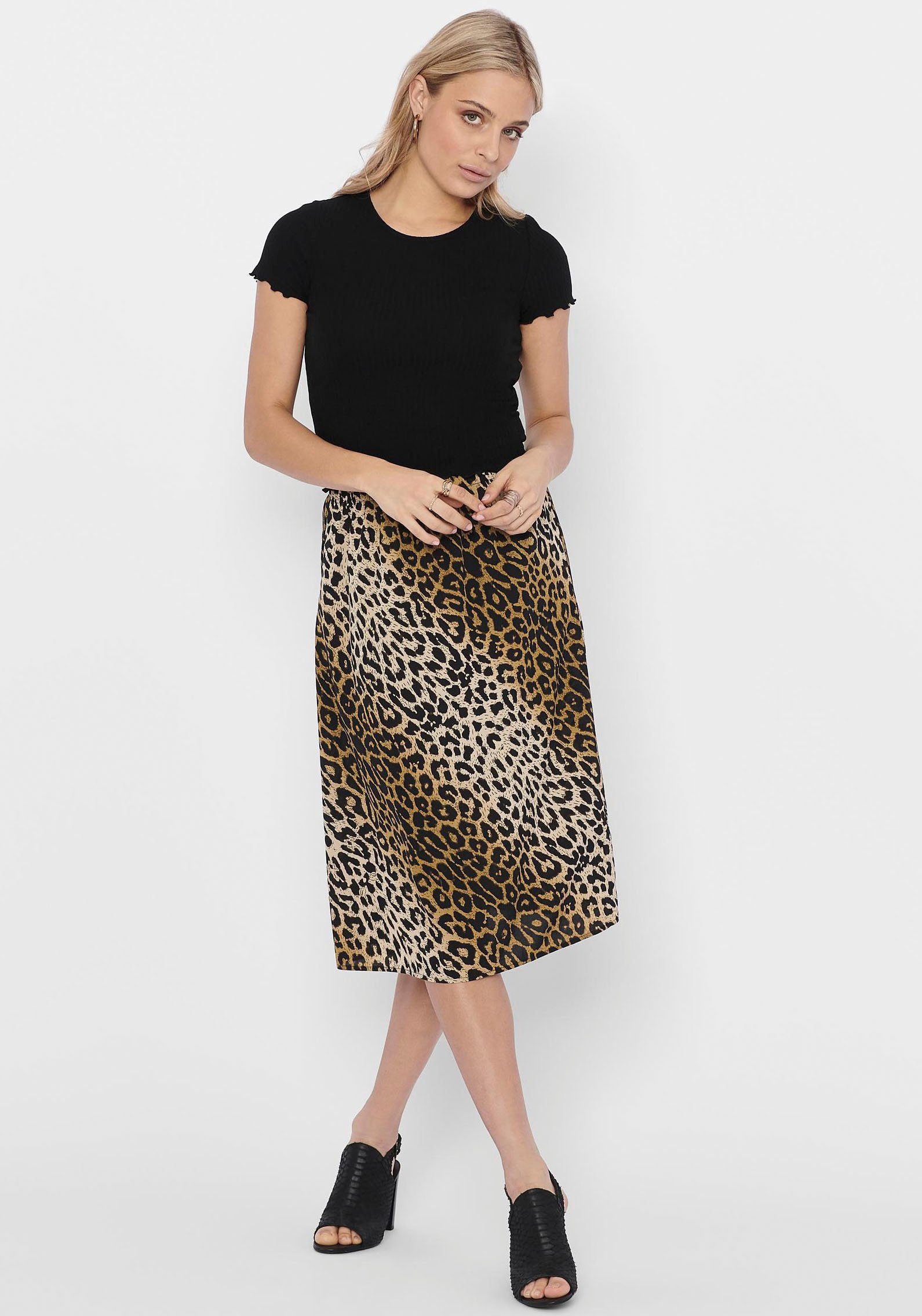 Only Shirt met ronde hals ONLEMMA – Shirt met korte mouwen en golvende zoom