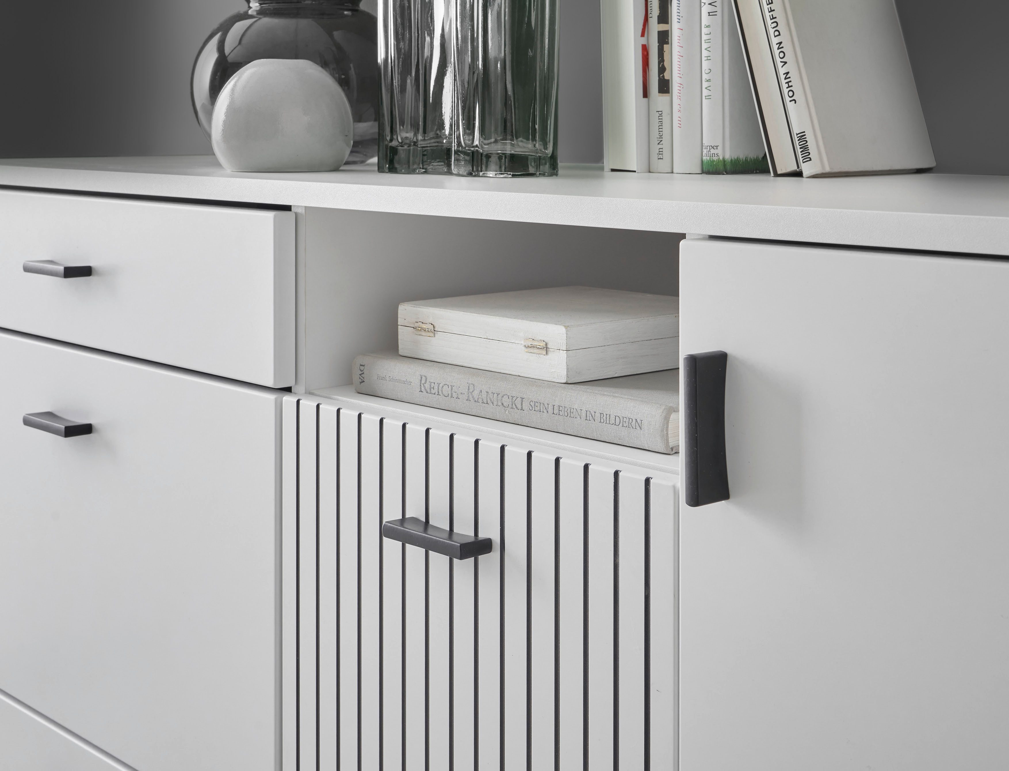 INOSIGN Dressoir Hudson in moderne trendkleur, handgrepen van metaal (zwart), breedte 150 cm