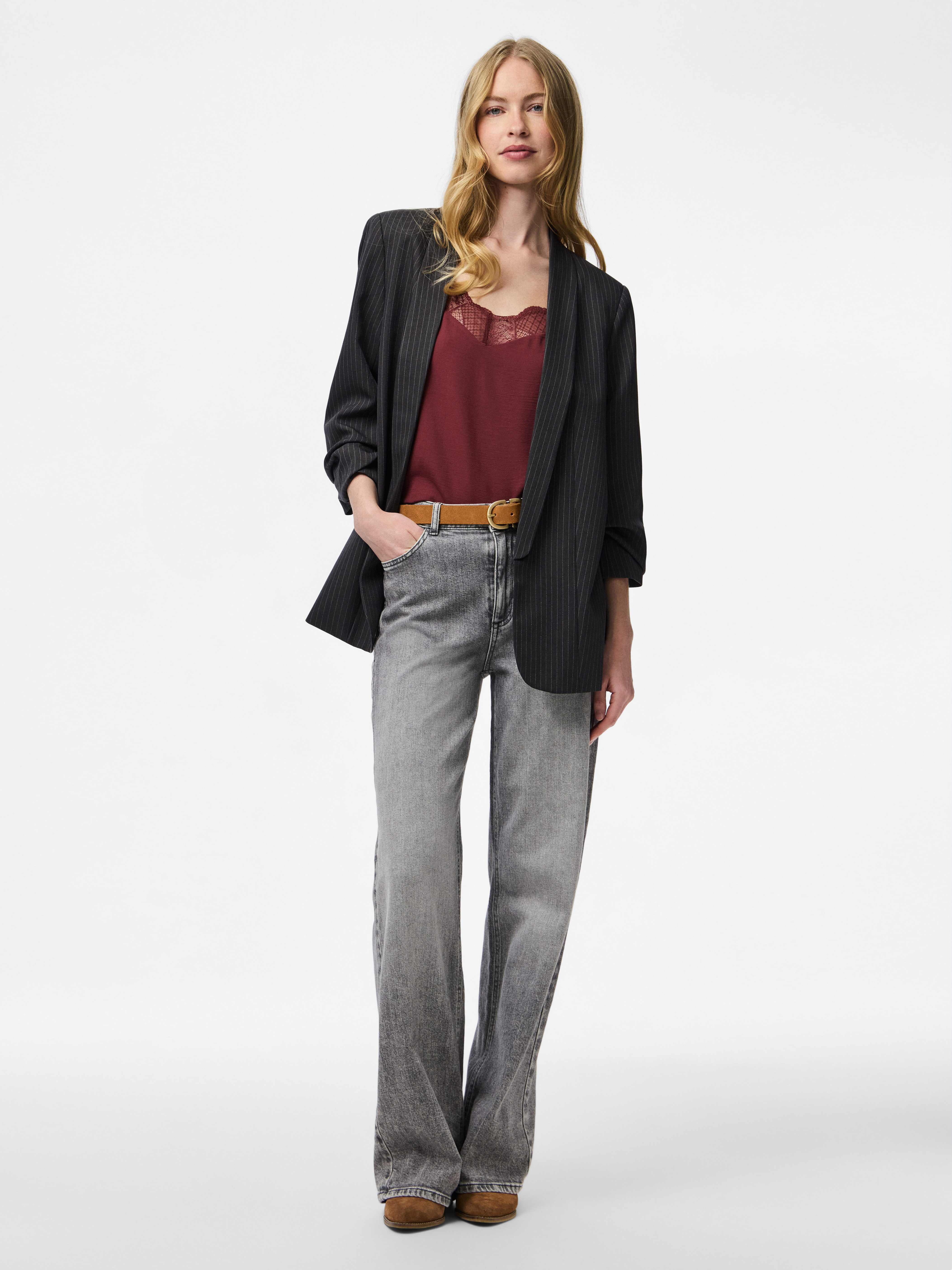 pieces Blouseblazer PCBOSELLA 3/4 PINSTRIPE BLAZER NOOS BC