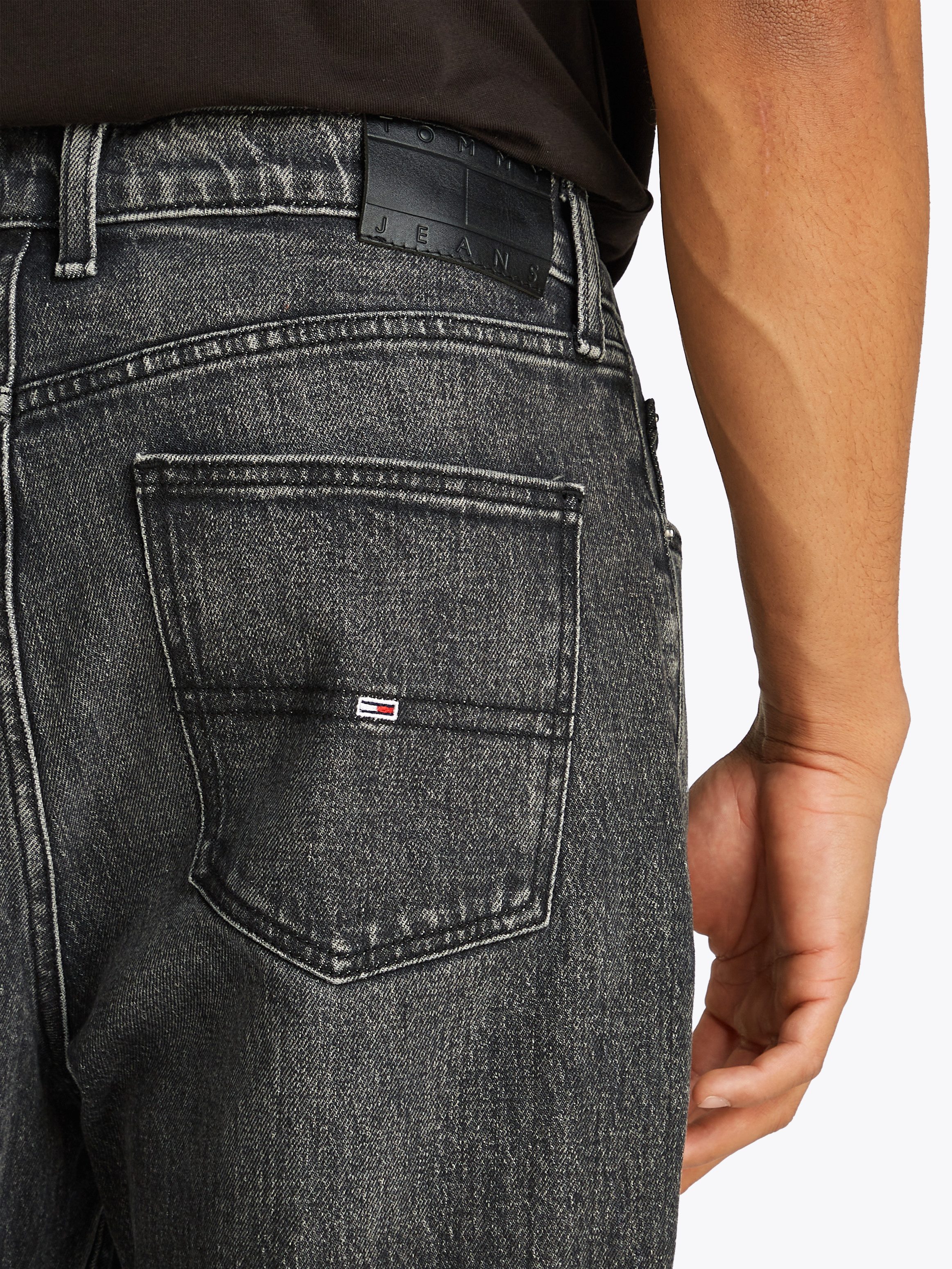 TOMMY JEANS Straight jeans Isaac Relaxed Tapered