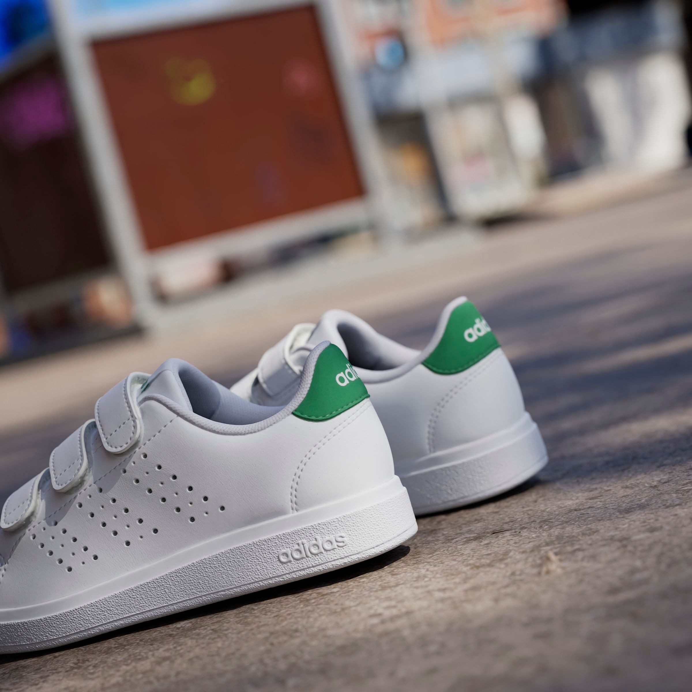 adidas Sportswear Klittenbandschoenen Ontwerp in de sporen van de adidas Stan Smith