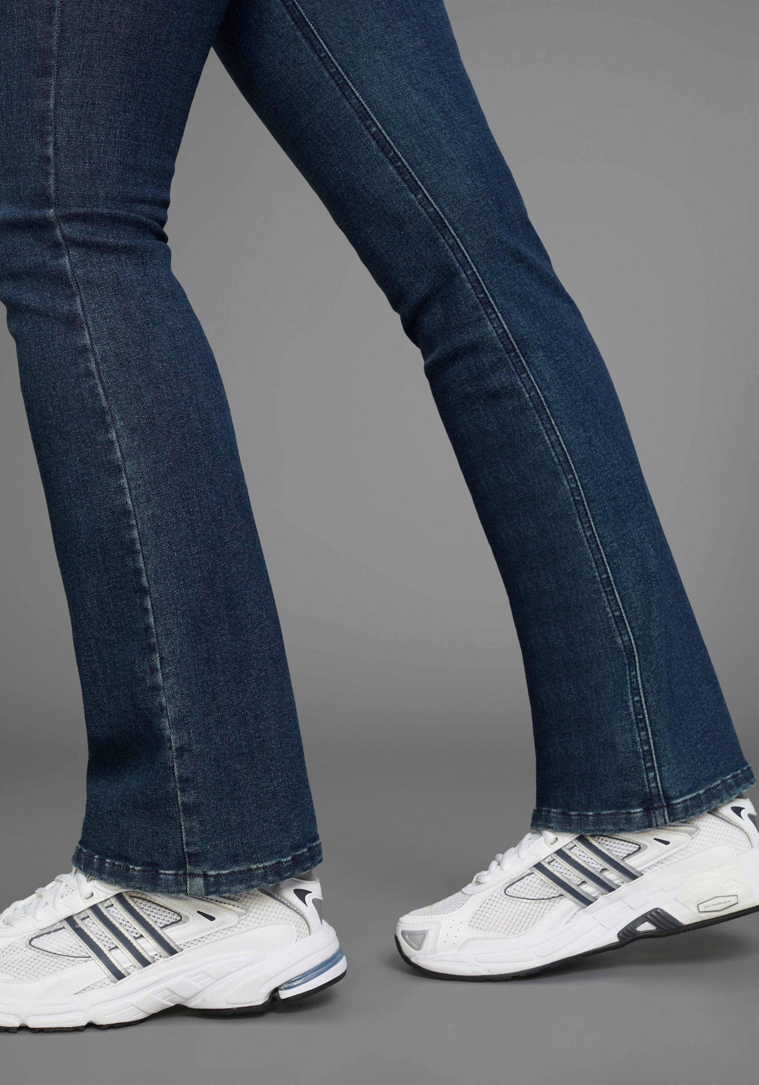 Arizona Bootcut jeans Ultra Soft elastische pasvorm, uitlopende pasvorm, hoge taille