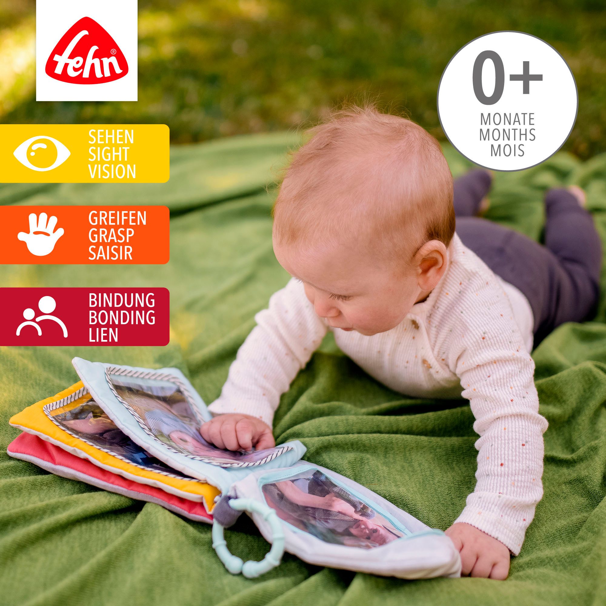 Fehn Grijpspeeltje Classic Stars, Loopy & Lotta fotoalbum met ring ter bevestiging aan kinderwagen, babyzitje of bed