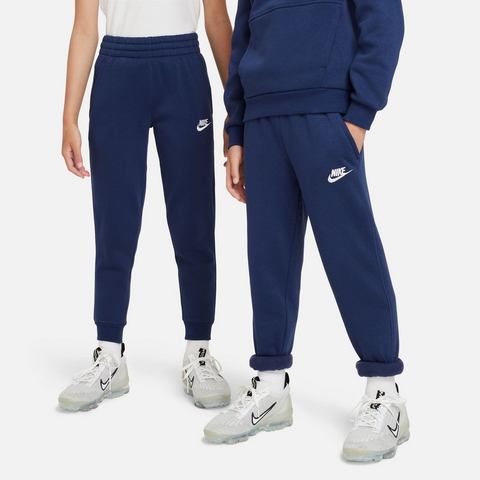 NU 20% KORTING: Nike Sportswear Joggingbroek CLUB FLEECE BIG KIDS' JOGGER PANTS