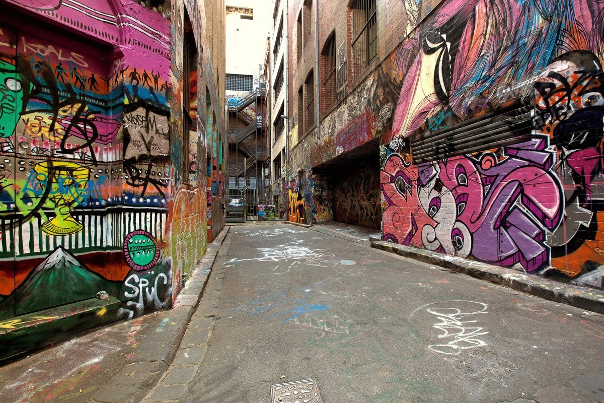 Papermoon Fotobehang Graffiti-steeg Vliesbehang, eersteklas digitale print fotobehang maat 5 m x 2,8 m multicolor