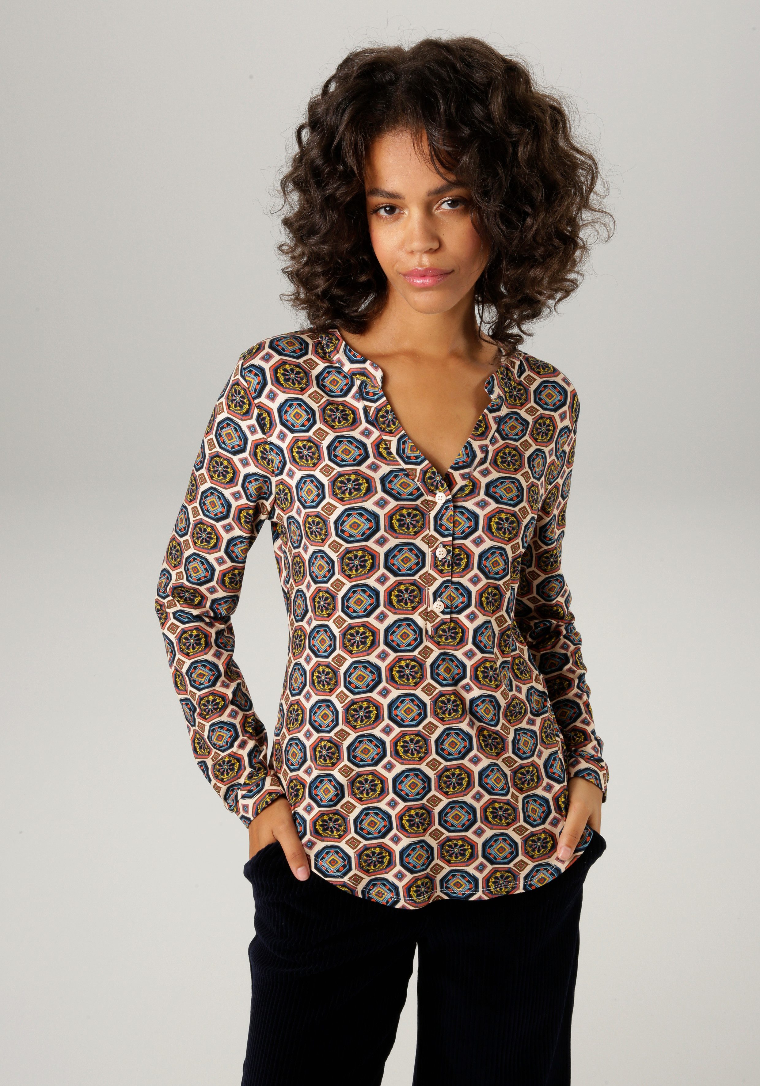 Aniston CASUAL Blouse zonder sluiting met kleurharmonieuze retro-print