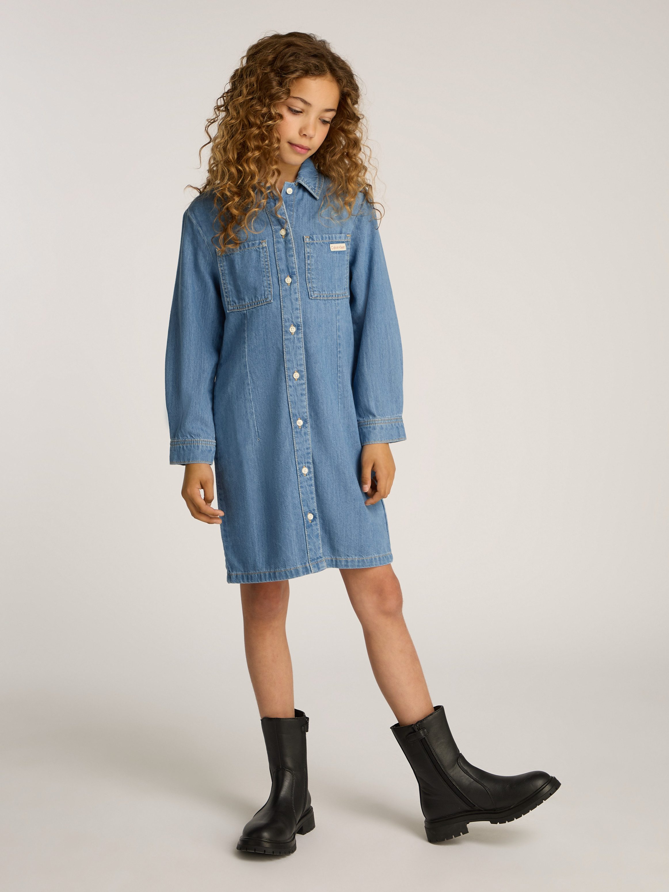 Calvin Klein Jeans jurk LT BL TENCEL DENIM SHIRT DRESS voor kinderen tot 16 jaar met logostiksel