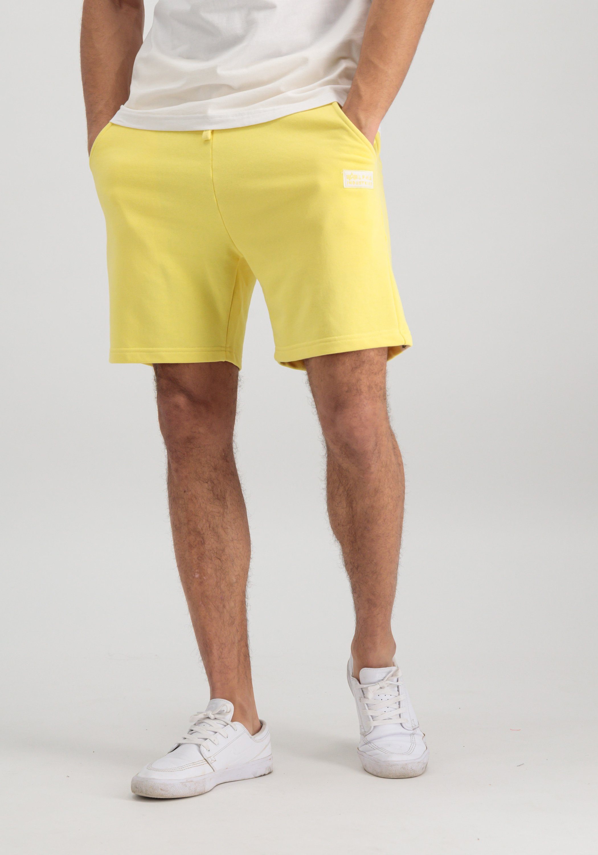 Alpha Industries Sweatshort Alpha Industries Men - Shorts Organics Jogger Short heren broeken maat 3 XL geel
