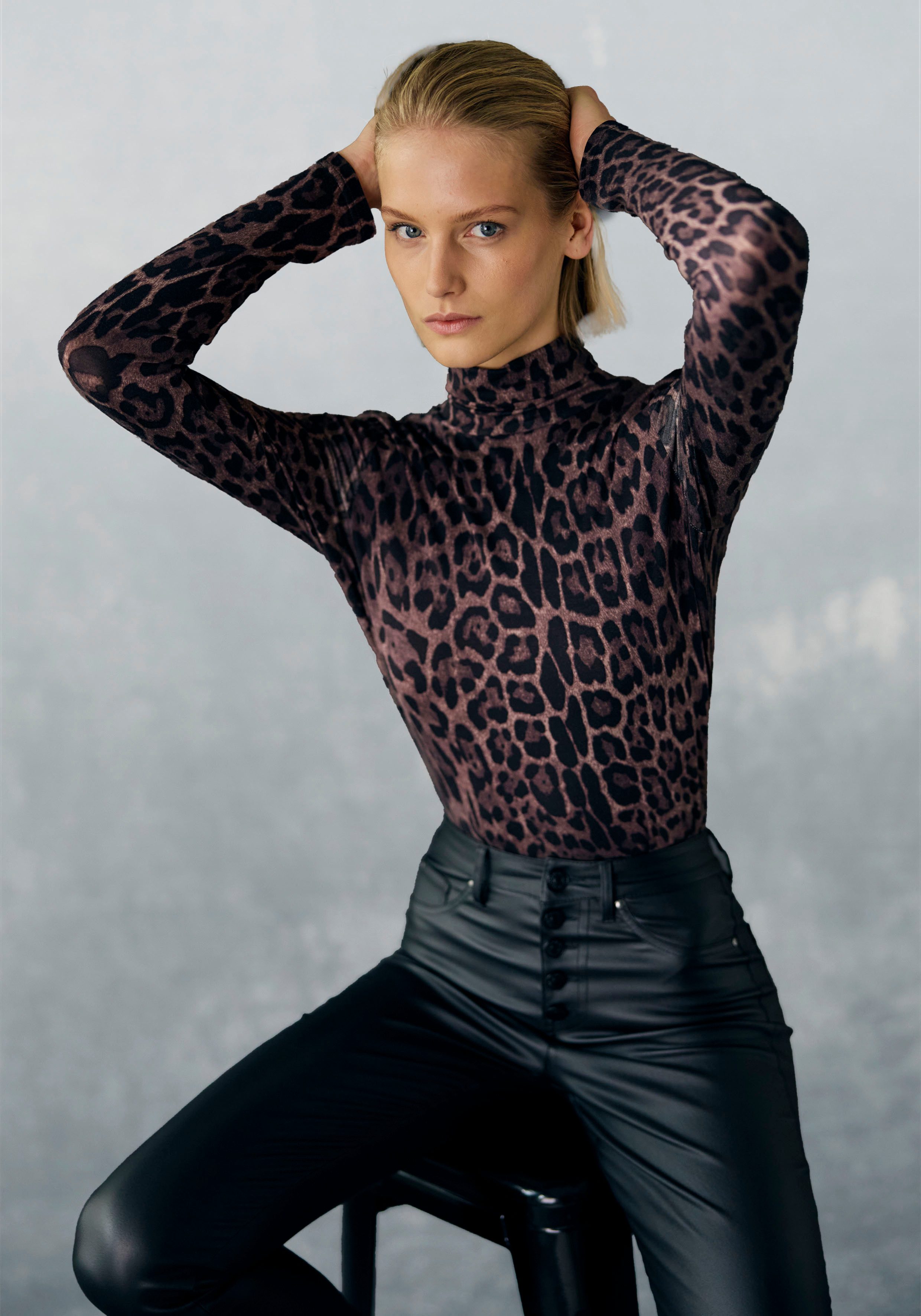 Lascana Colshirt met dierenprint, jersey shirt, modieus basic