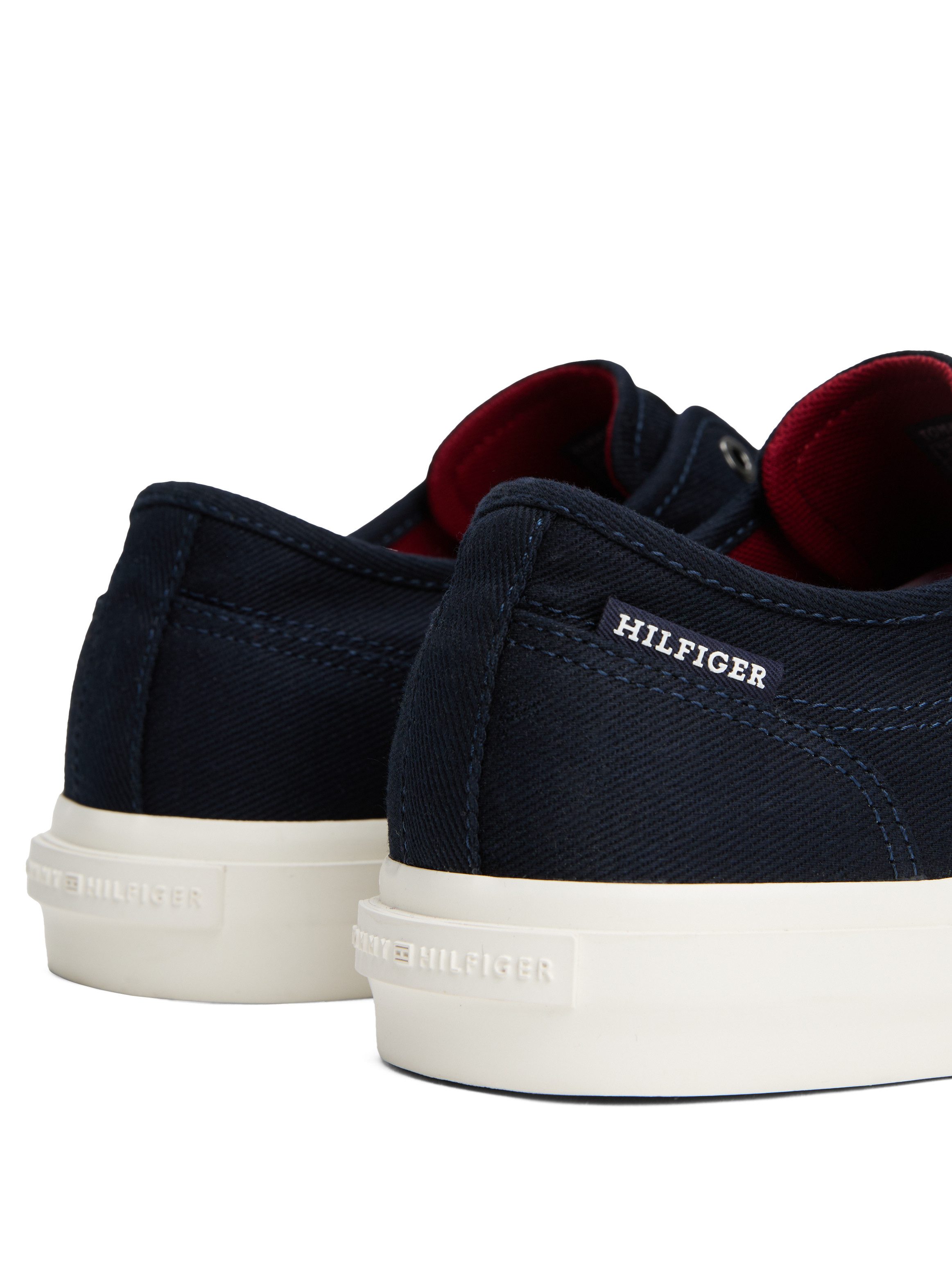 Tommy Hilfiger Plateausneakers TH HI VULC LOW OXFORD TWILL , vrijetijdsschoen, lage schoen, veterschoen met label op de hiel