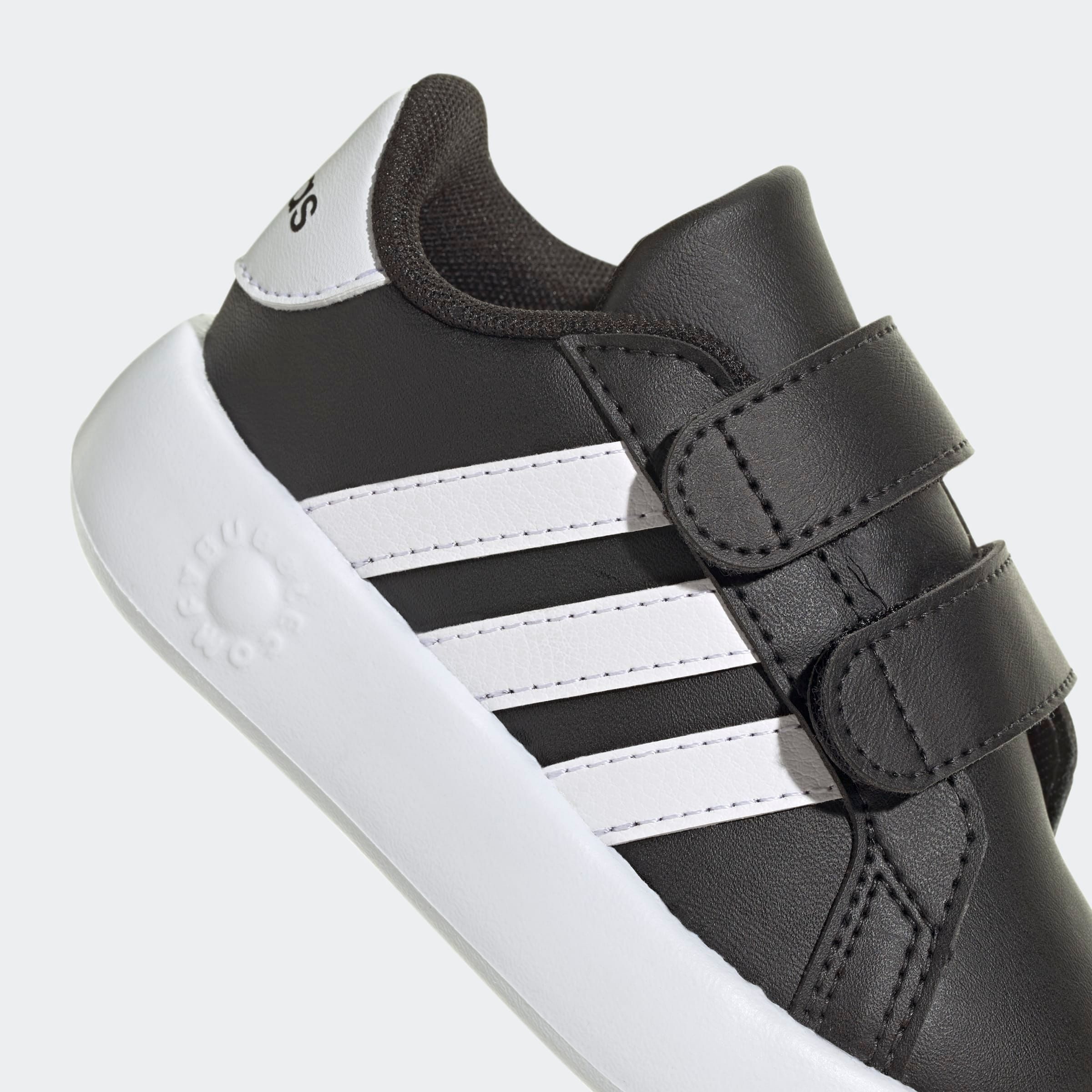 adidas Sportswear Klittenbandschoenen GRAND COURT 2.0 KIDS Design geïnspireerd op de adidas Superstar, voor kinderen