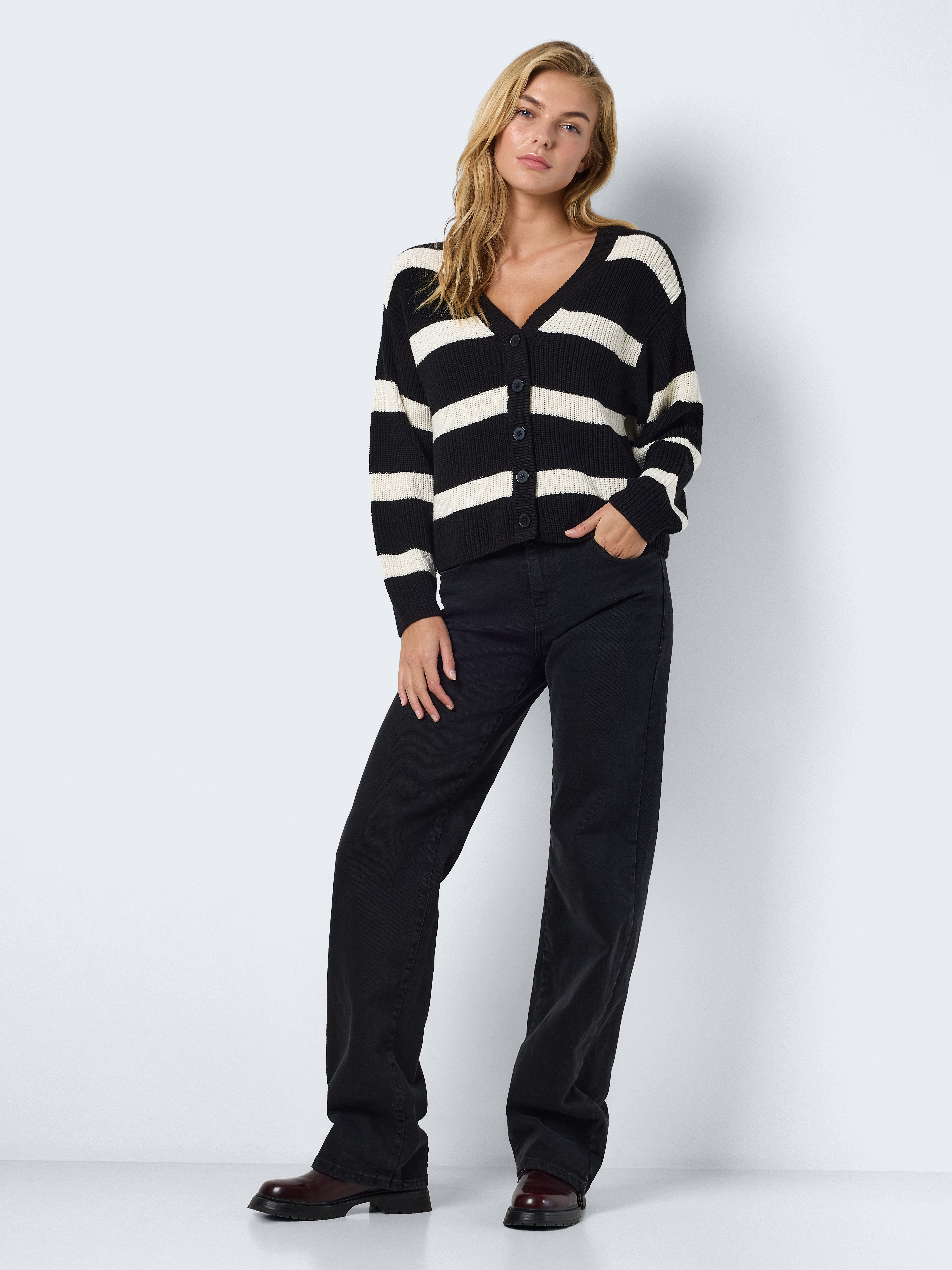 Noisy may Vest NMMAYSA L/S V-NECK KNIT CARDIGAN NOOS