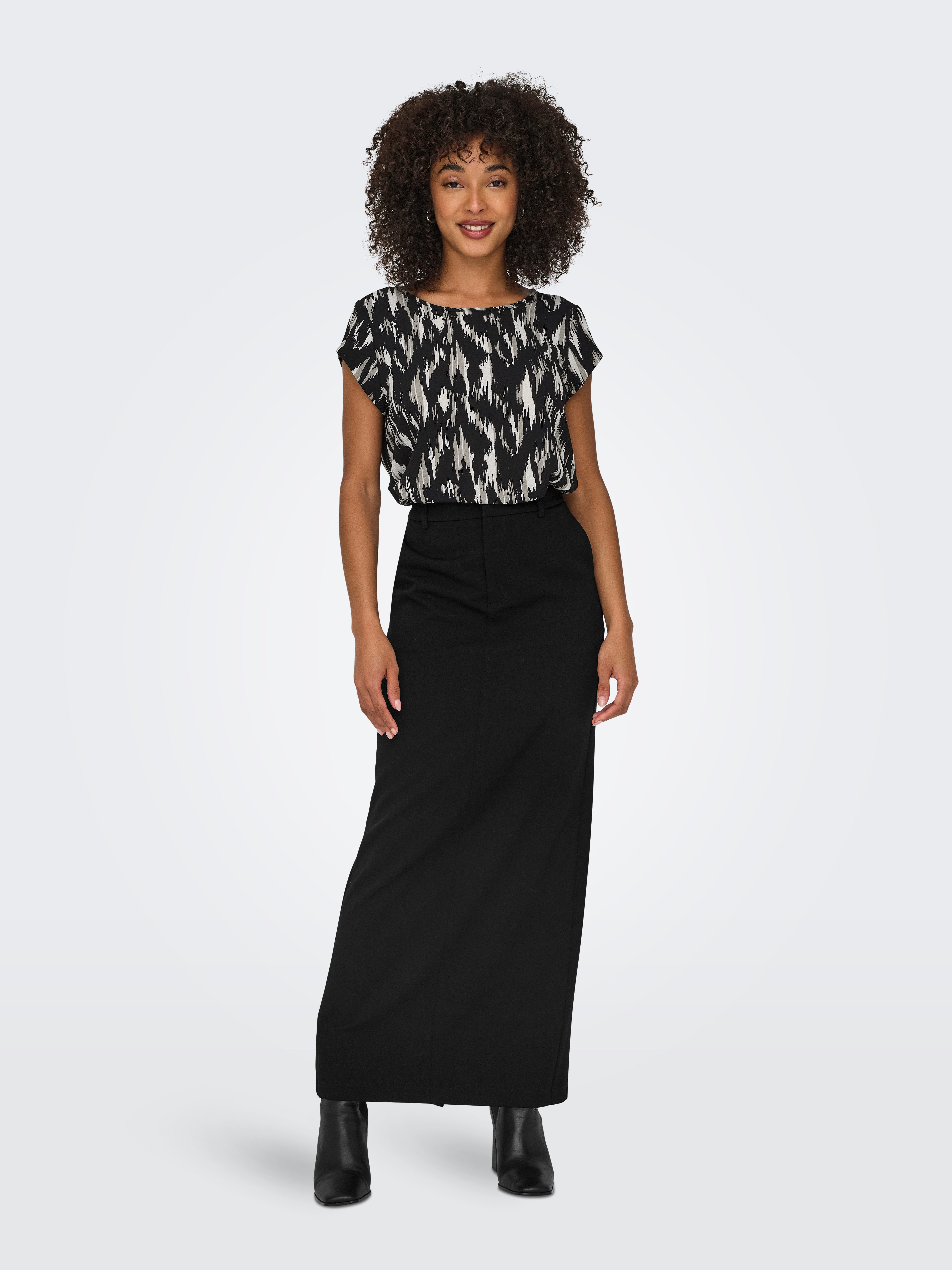 Only Shirtblouse ONLVIC S/S AOP TOP NOOS PTM