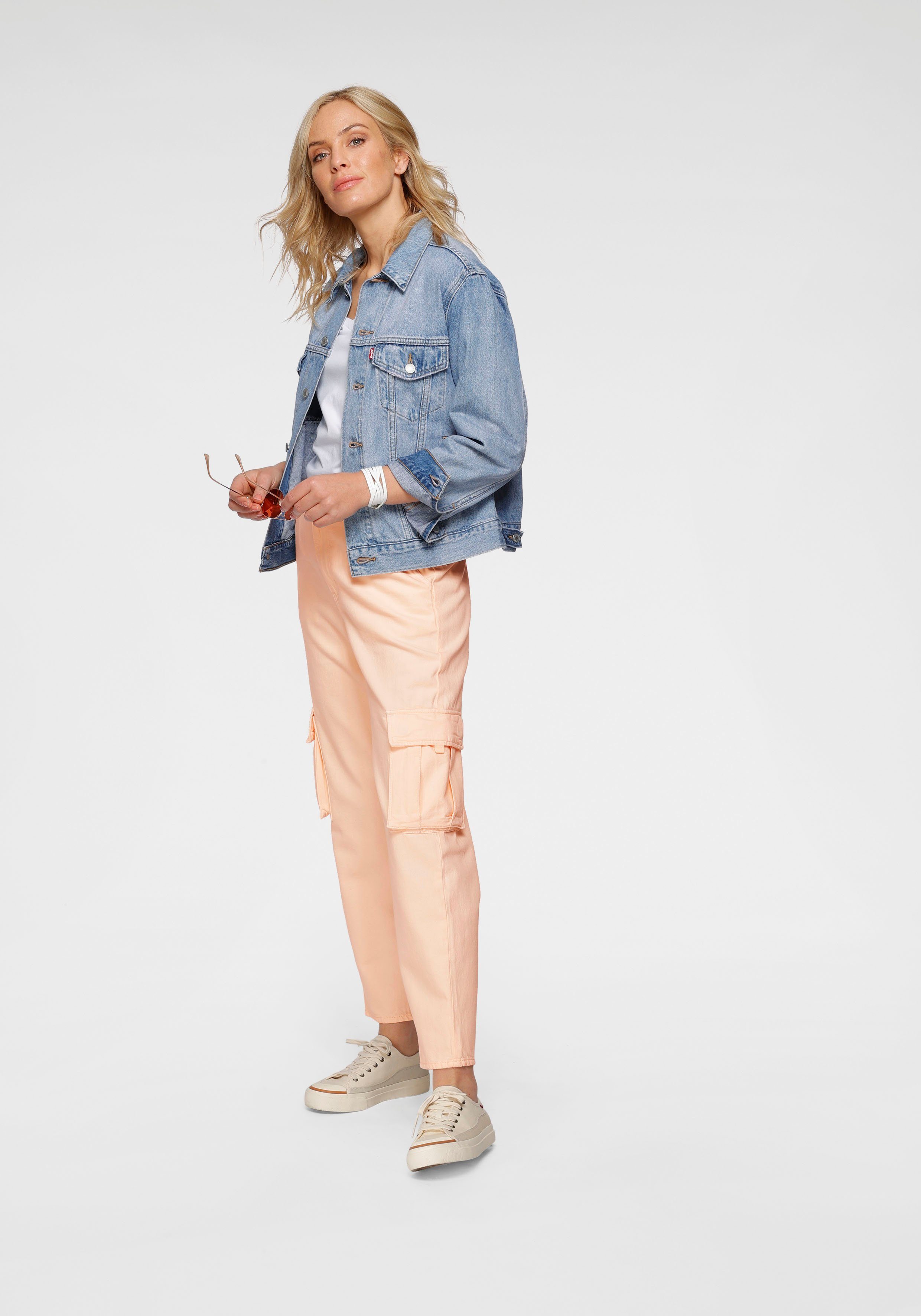 Levi's® Shirt met V-hals Perfect Tee met klein batwing-logo