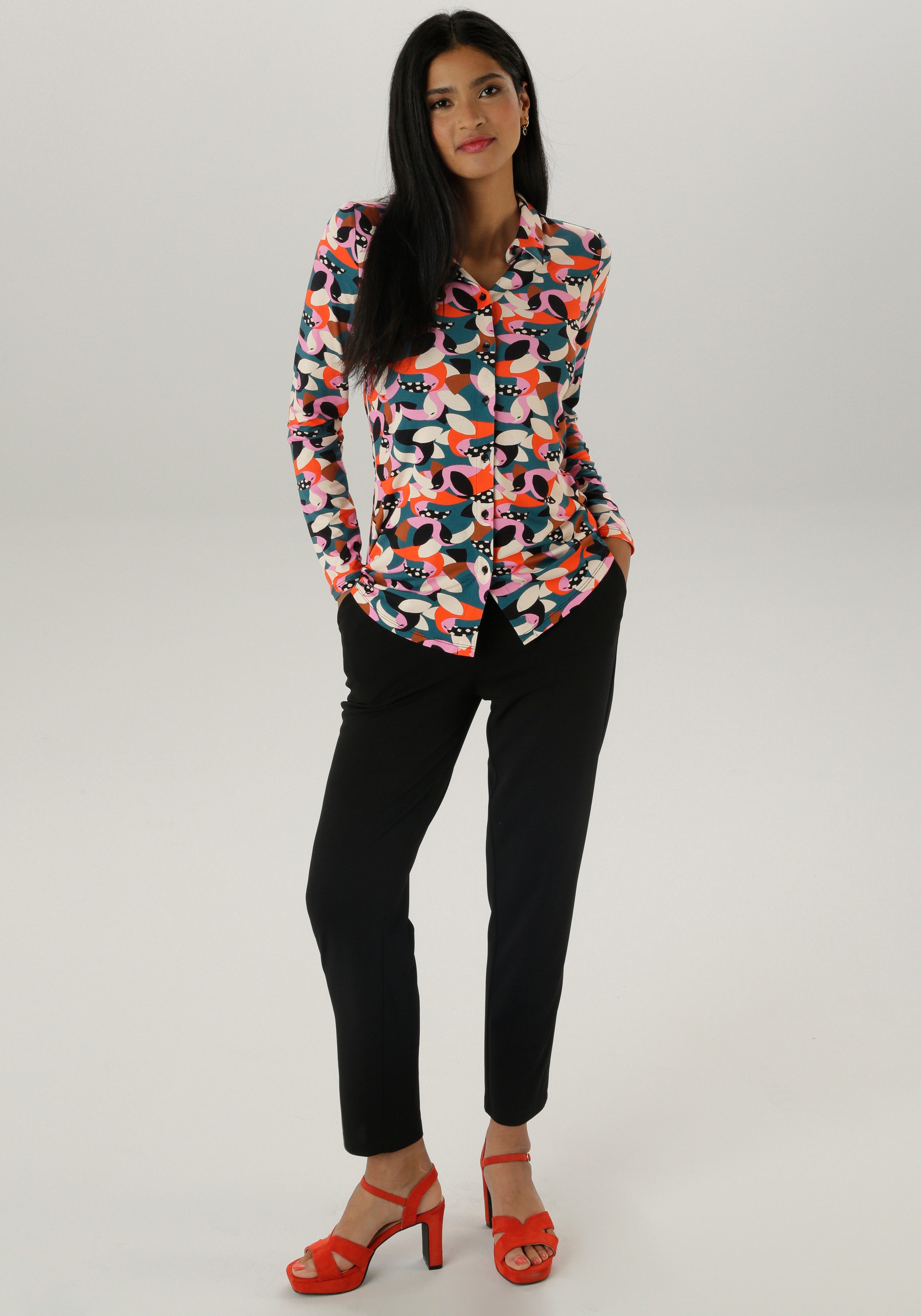 Aniston SELECTED Overhemdblouse met fantasierijke alloverprint