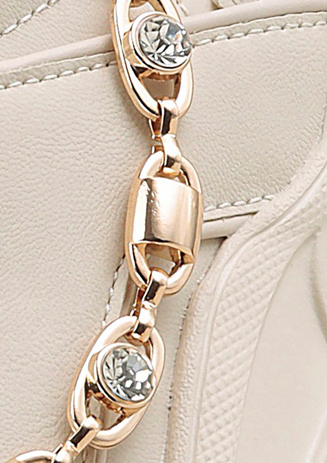 Buffalo Plateausneakers BLISS CHIN , chunky sneaker, vrijetijdsschoen met trendy decoratieve ketting