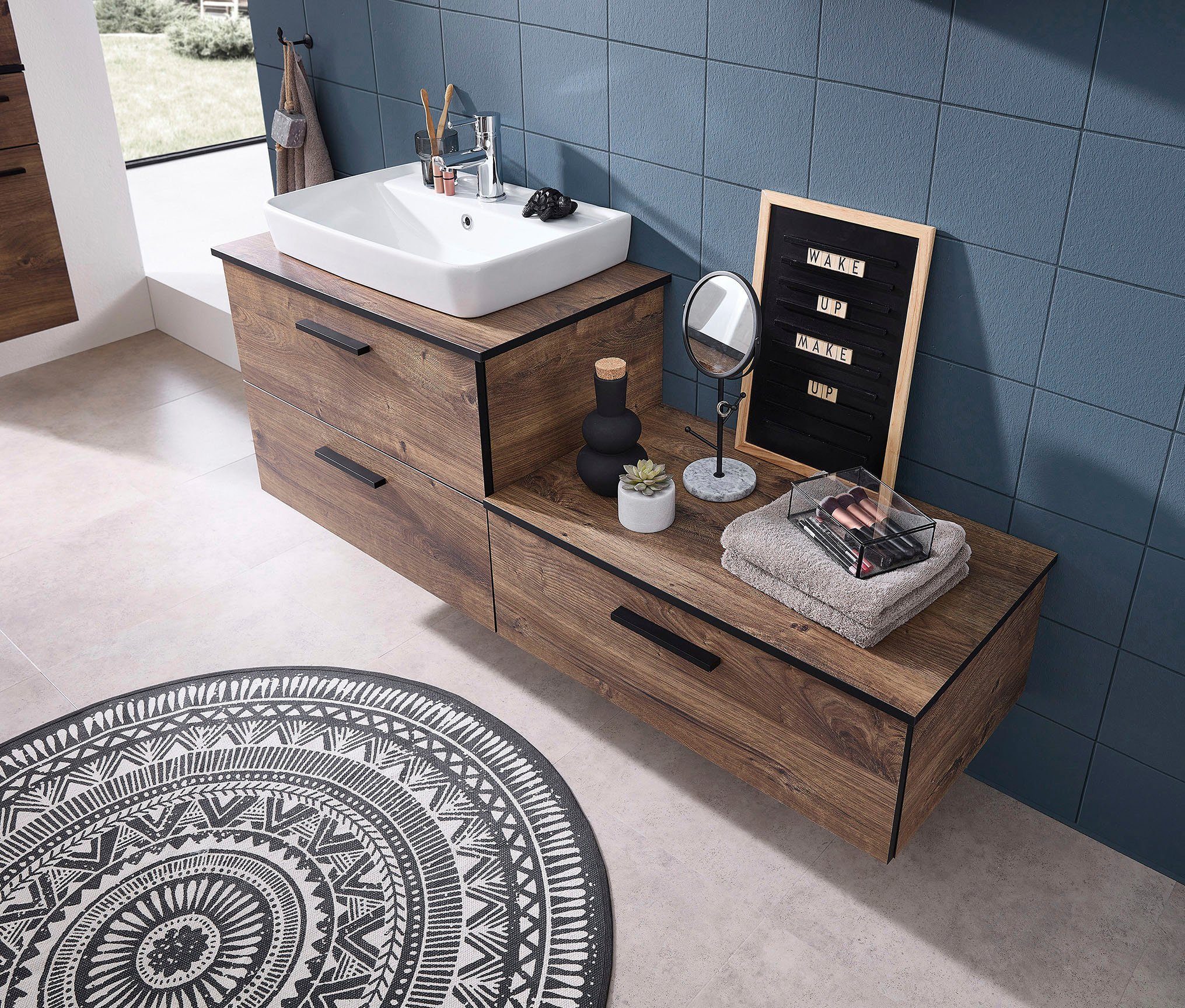 Saphir Badkamerserie Quickset 374 6-delig keramische opzetwasbak met LED-spiegelkast Onderkast, halfhoge kast, hangend kastje, inclusief deurdemper, 6 deuren (8-delig)