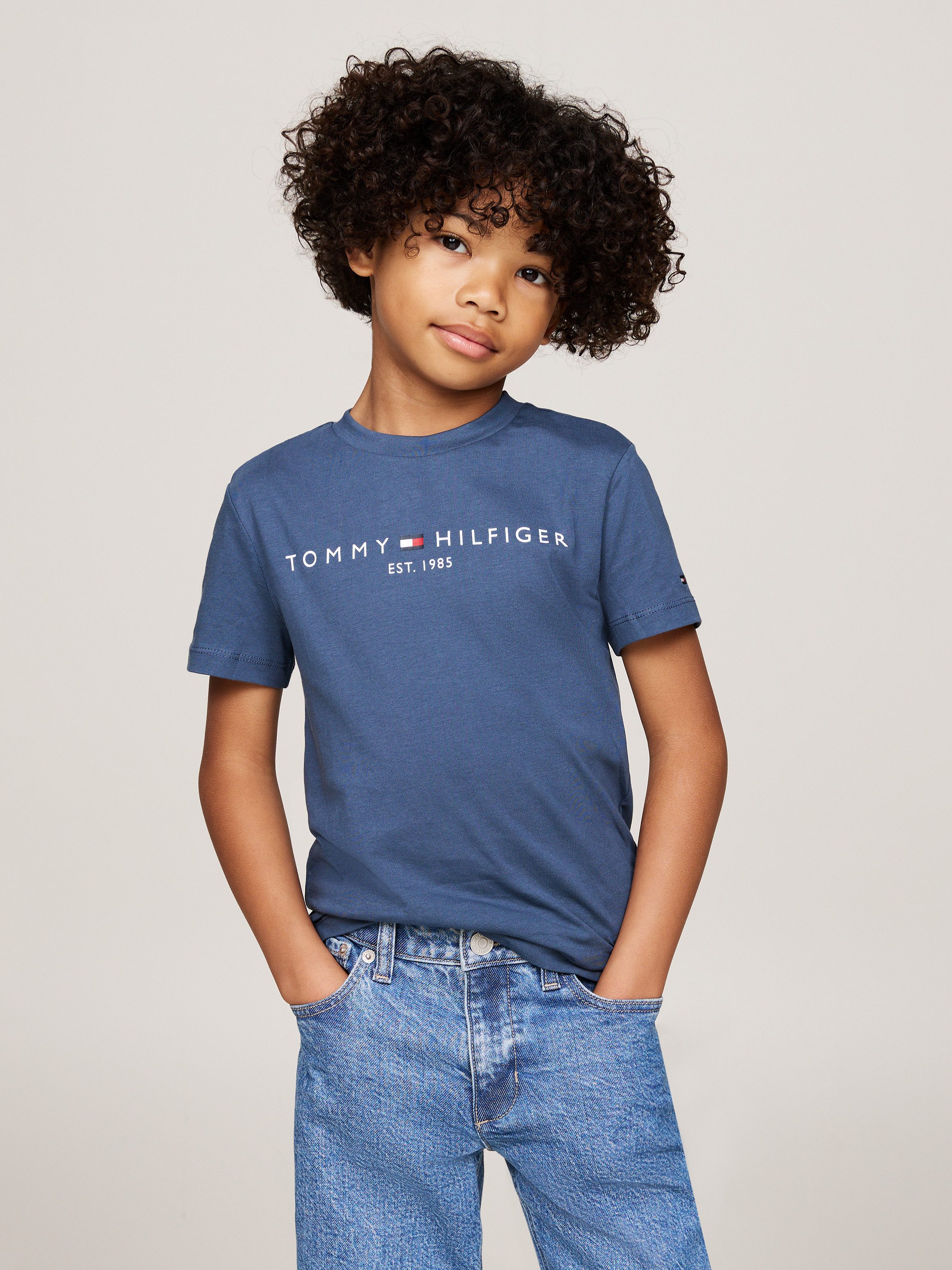 Tommy Hilfiger Shirt met korte mouwen U ESSENTIAL TEE S/S Kinderen tot 16 jaar met logostiksel