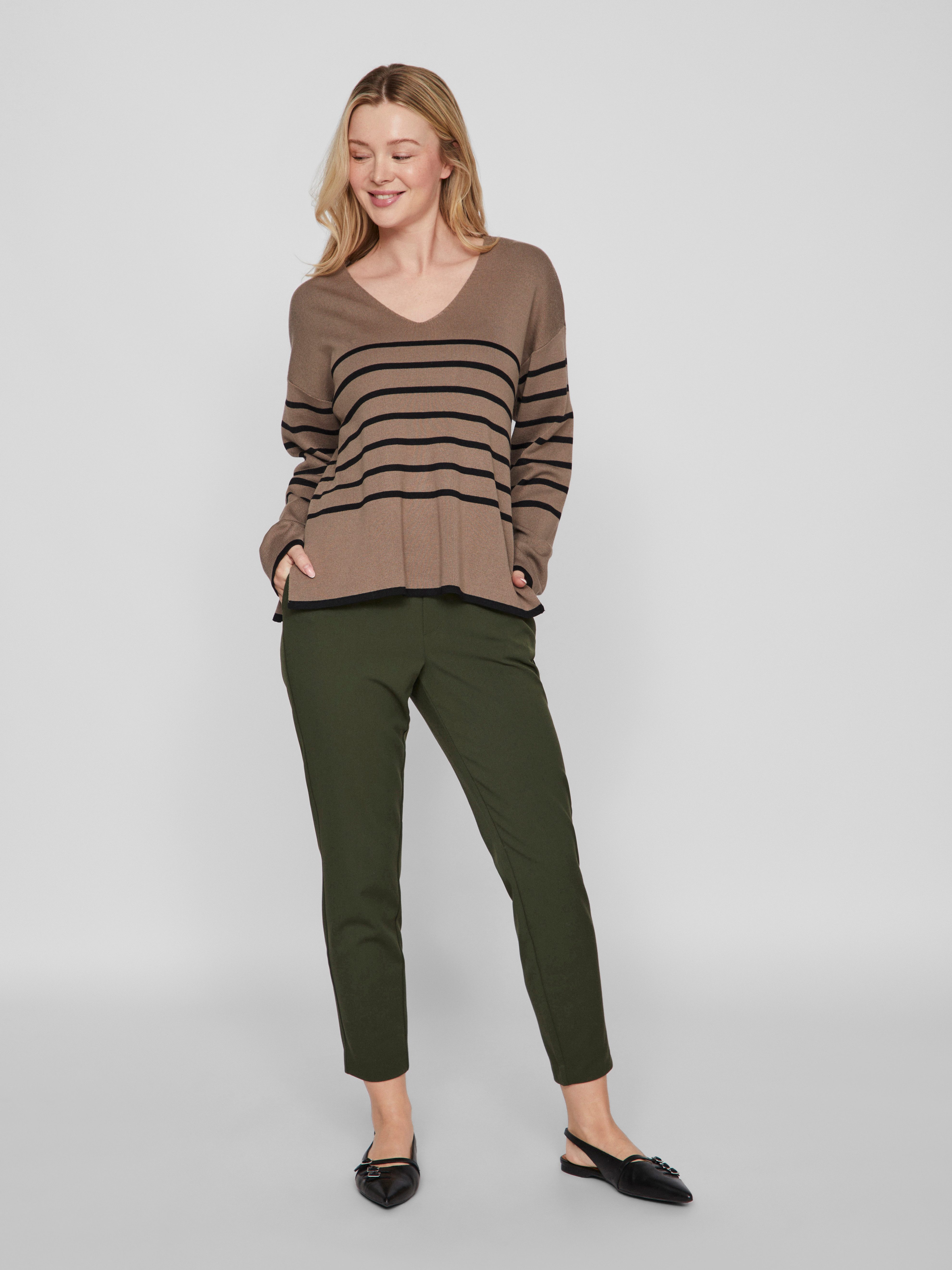 Vila Trui met V-hals VIOSTRIA V-NECK L S REV TOP-NOOS