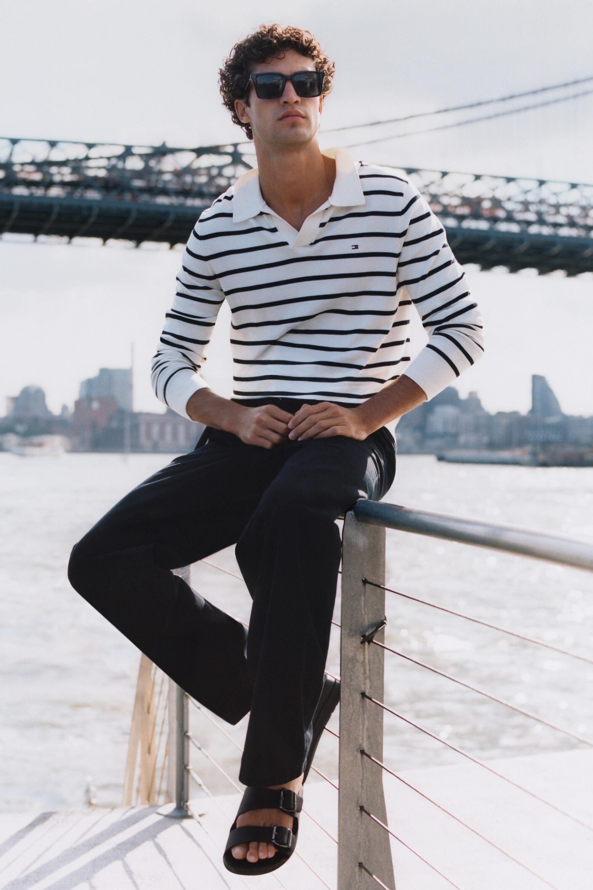 Tommy Hilfiger Slippers D DENSITY HILFIGER LTH SAND , zomerschoen, comfortabele schoen, instapschoen met verstelbare gespen