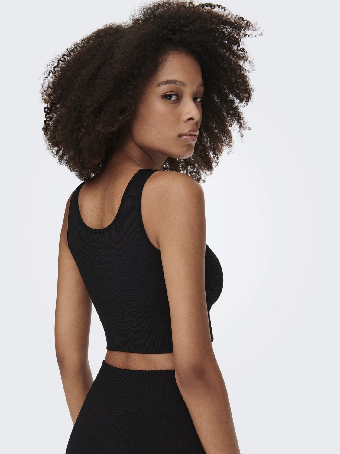 Only Play Trainingstop ONPJAIA LIFE Cropped fit, in fijne ribstructuur