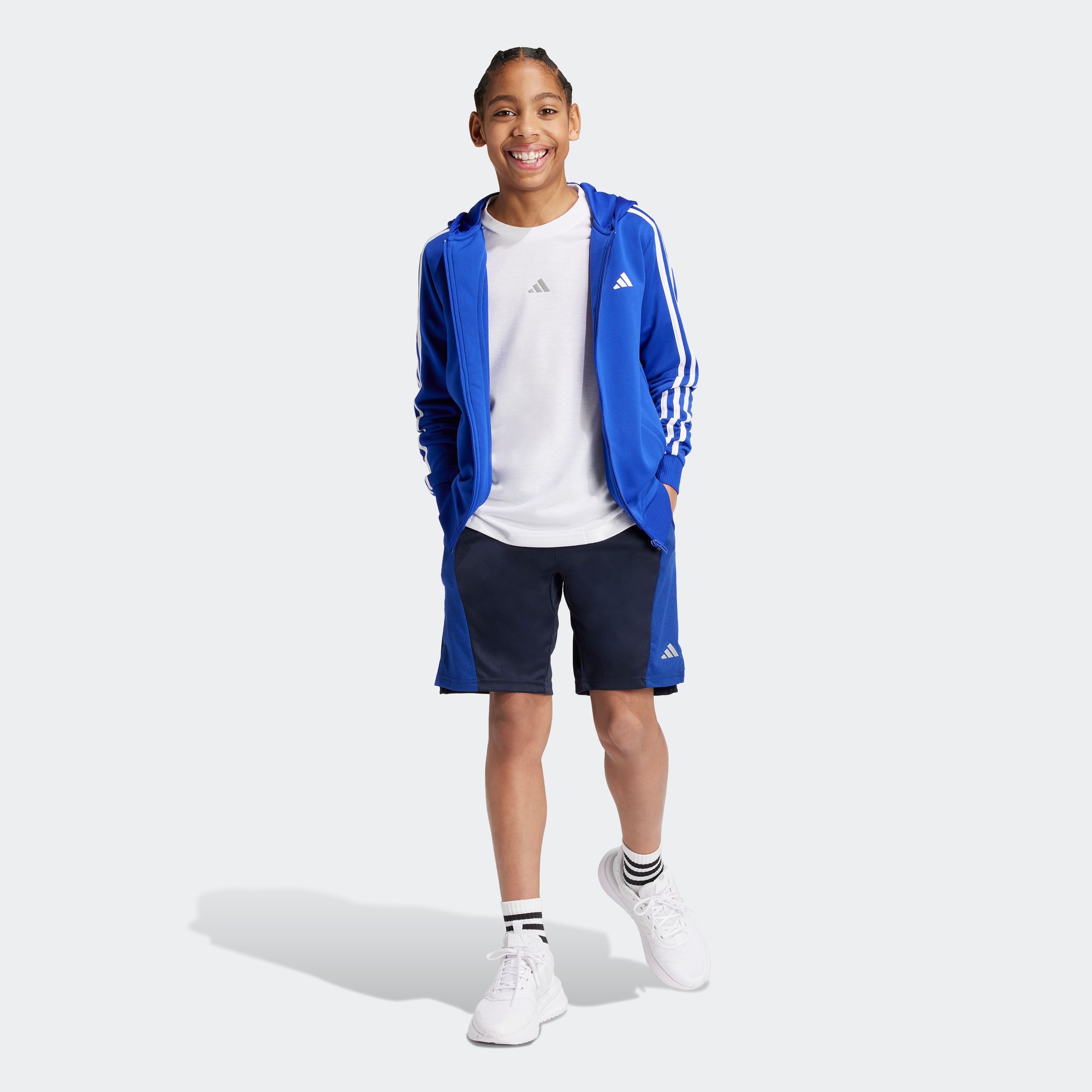 adidas Sportswear Trainingsjack TRAIN ESSENTIALS AEROREADY 3STREPEN REGULARFIT CAPUCHONJACK