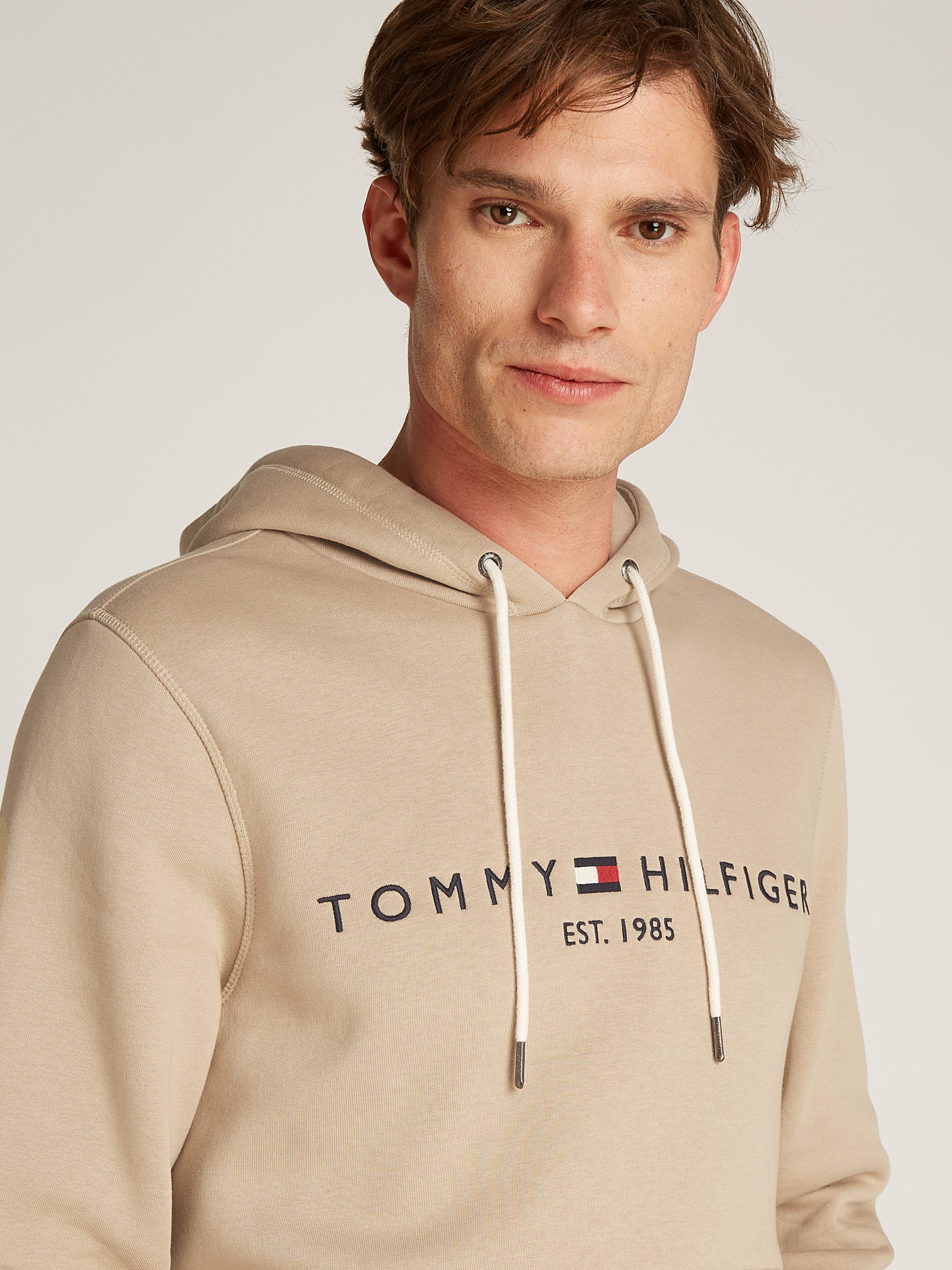Tommy Hilfiger Hoodie TOMMY LOGO HOODY met capuchon en kangoeroezak