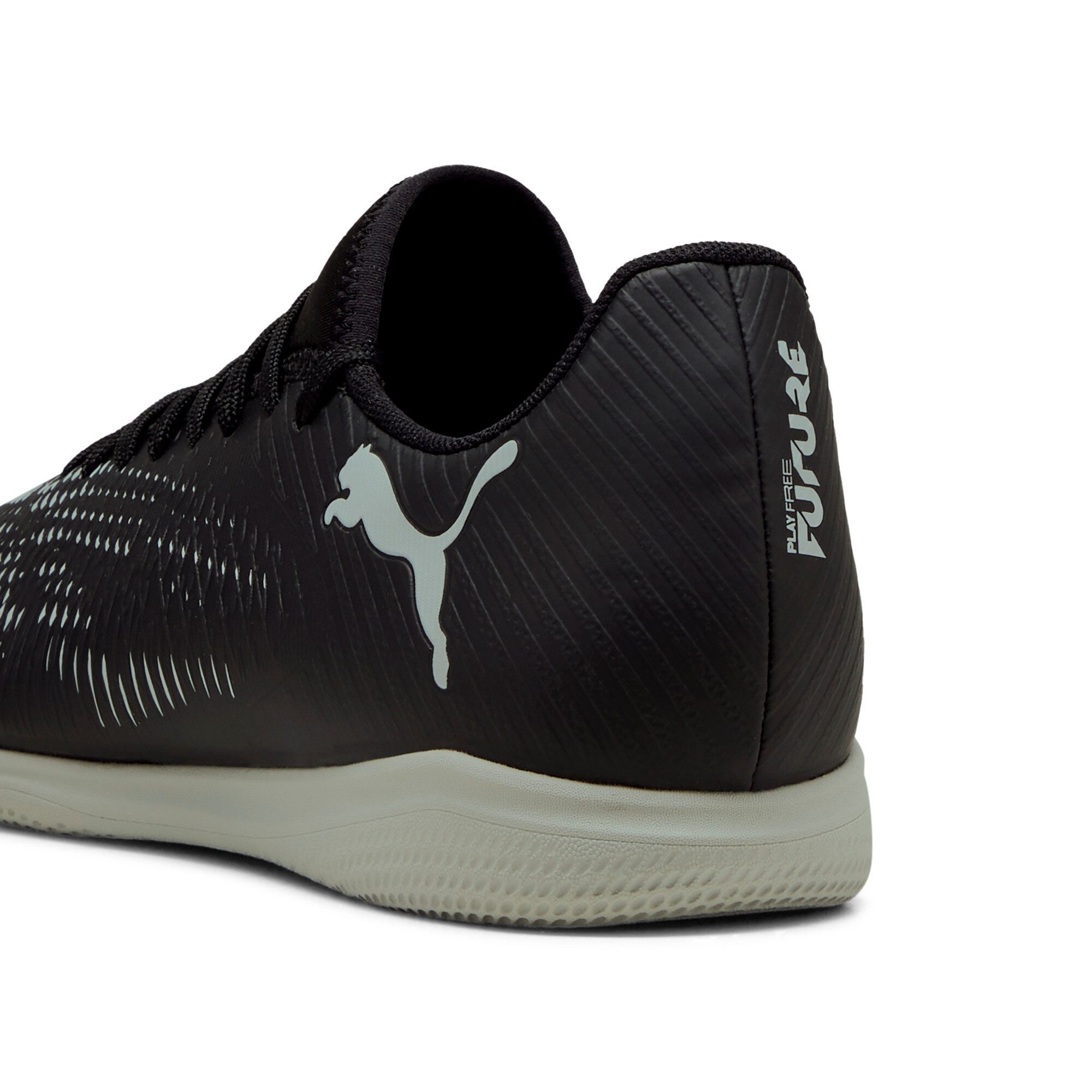 PUMA Zaalschoenen FUTURE 8 PLAY IT
