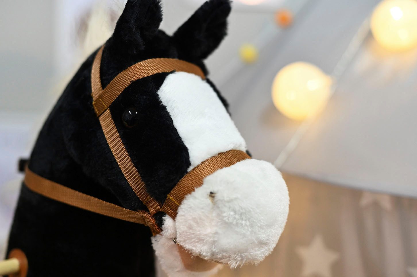 Knorrtoys® Stokpaardje Blacky met geluid