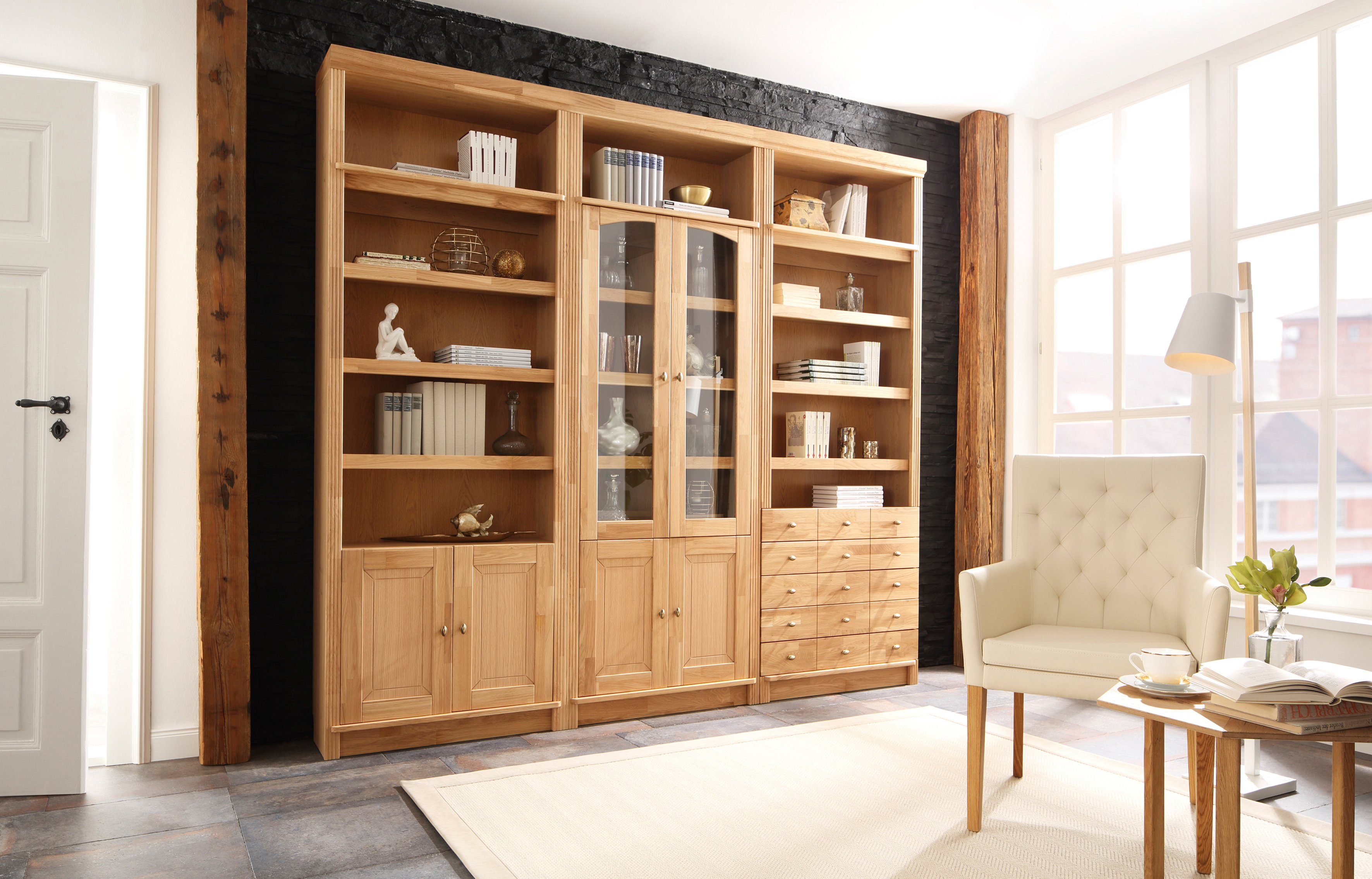 Home affaire Boekenkast Soeren massief grenen, in 2 hoogten, diepte 29 cm, deuren met vensterglas-inzet
