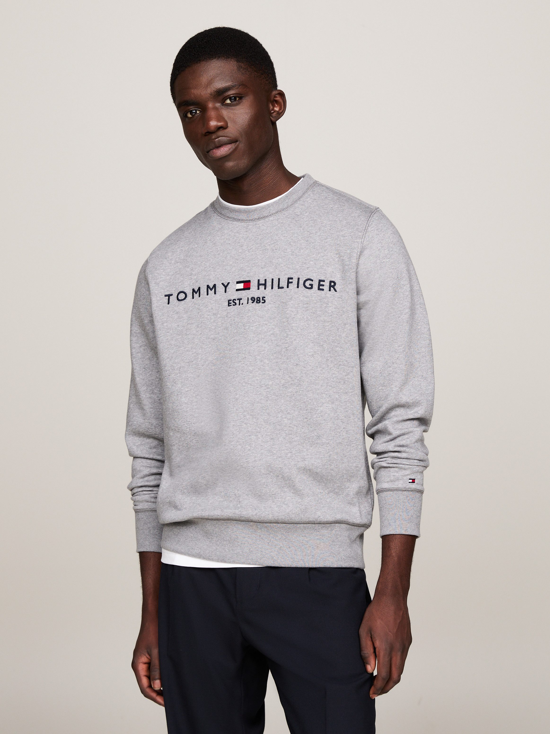 Tommy Hilfiger Sweatshirt TOMMY LOGO SWEATSHIRT met klassieke ronde hals