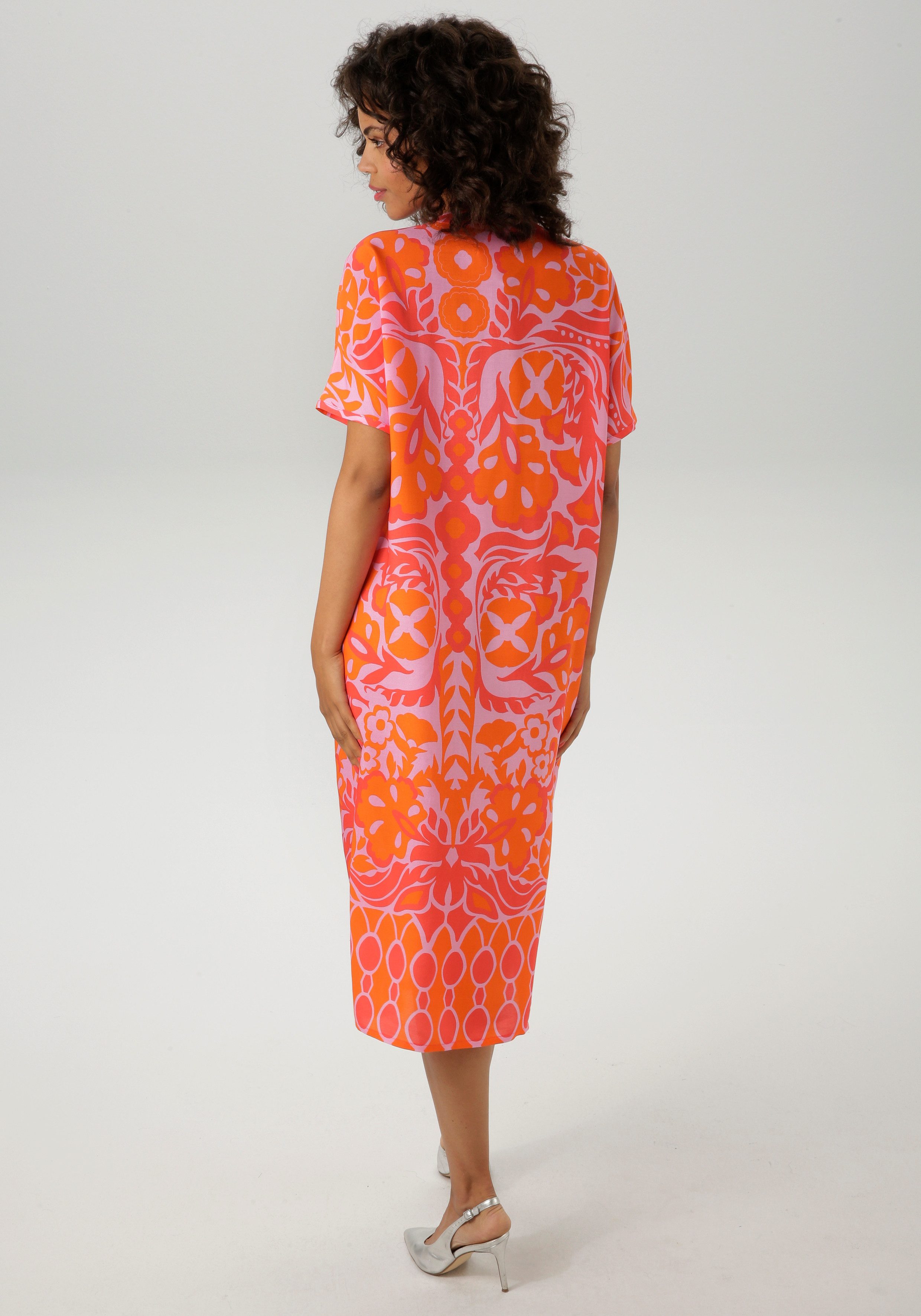 Aniston CASUAL Zomerjurk met extravagante grafische print nieuwe collectie