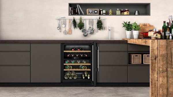 NEFF Drankenkoelkast KU9213HG0, 81,8 cm x 59,8 cm, 2 temperatuurzones voor de individuele aanpassing van de behoeften