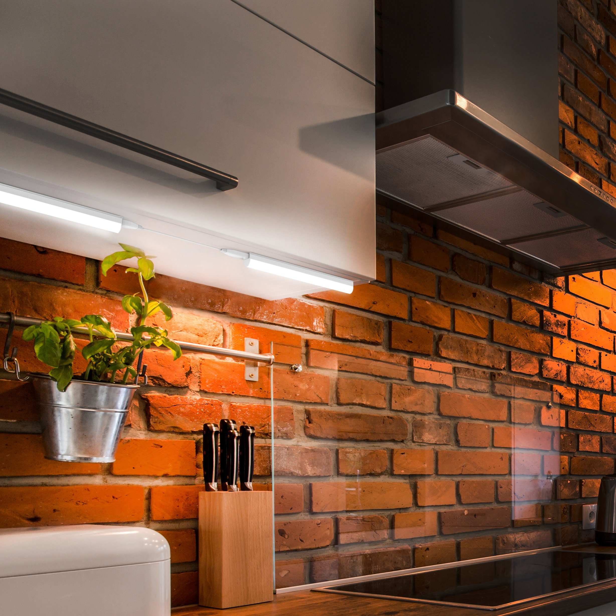 B.K.Licht Verlichting voor onderkast BK_UL1514 Set van 2 LED lampen voor onder de kast, lichtstrips, L: 31,3cm, 4W (2 stuks)