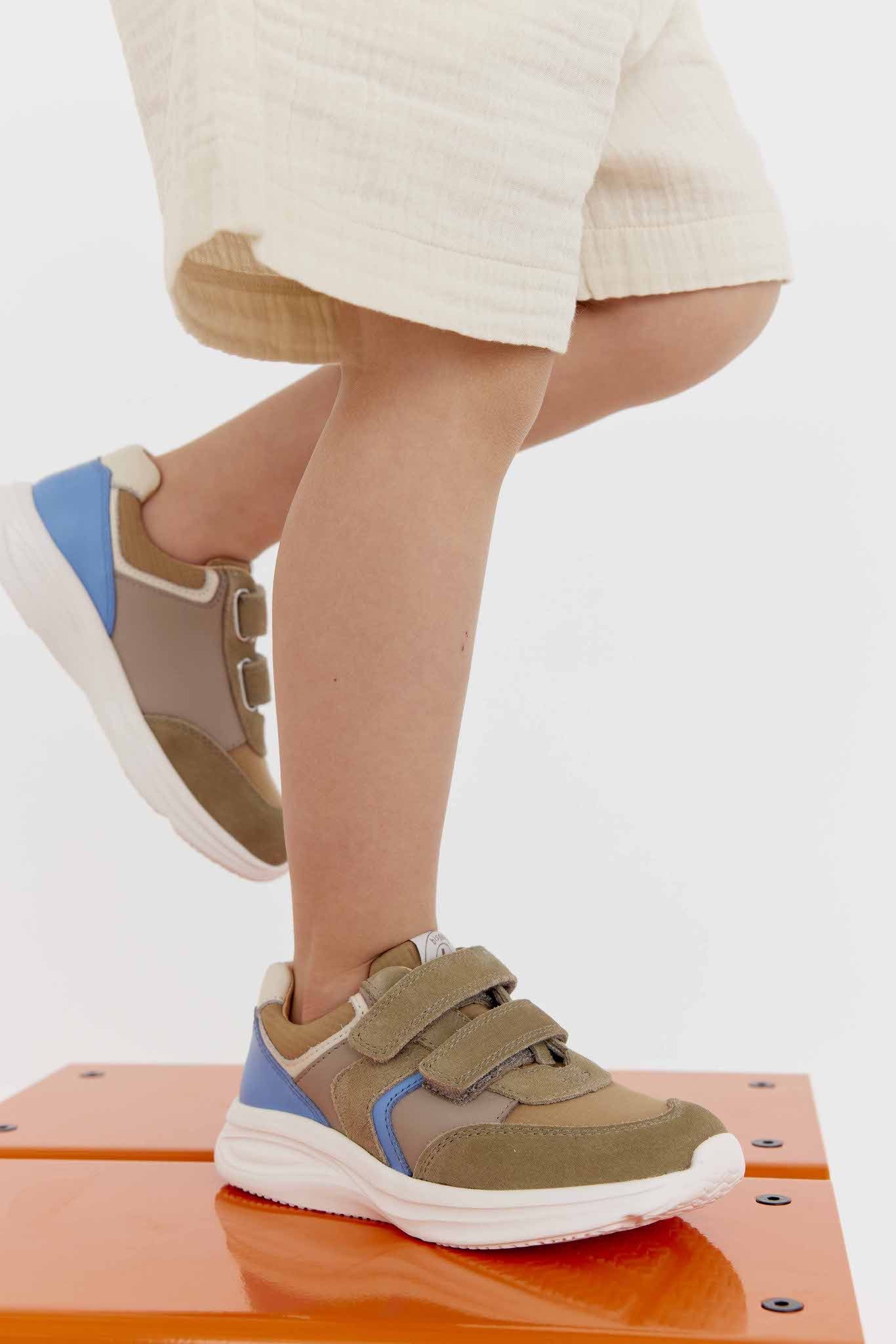 Bisgaard Sneakers Yuki Breedte: normaal , vrijetijdsschoen met leren voering, maat sjabloon te downloaden