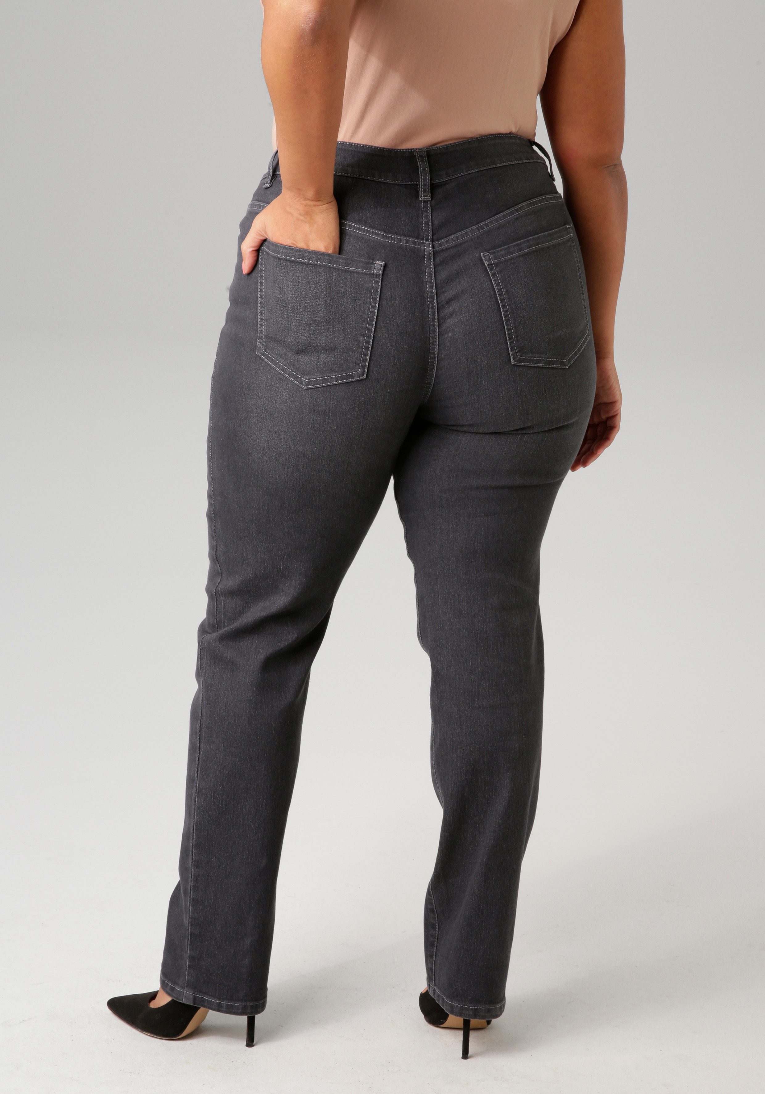 Aniston PLUS Straight jeans met licht used effect - nieuwe collectie