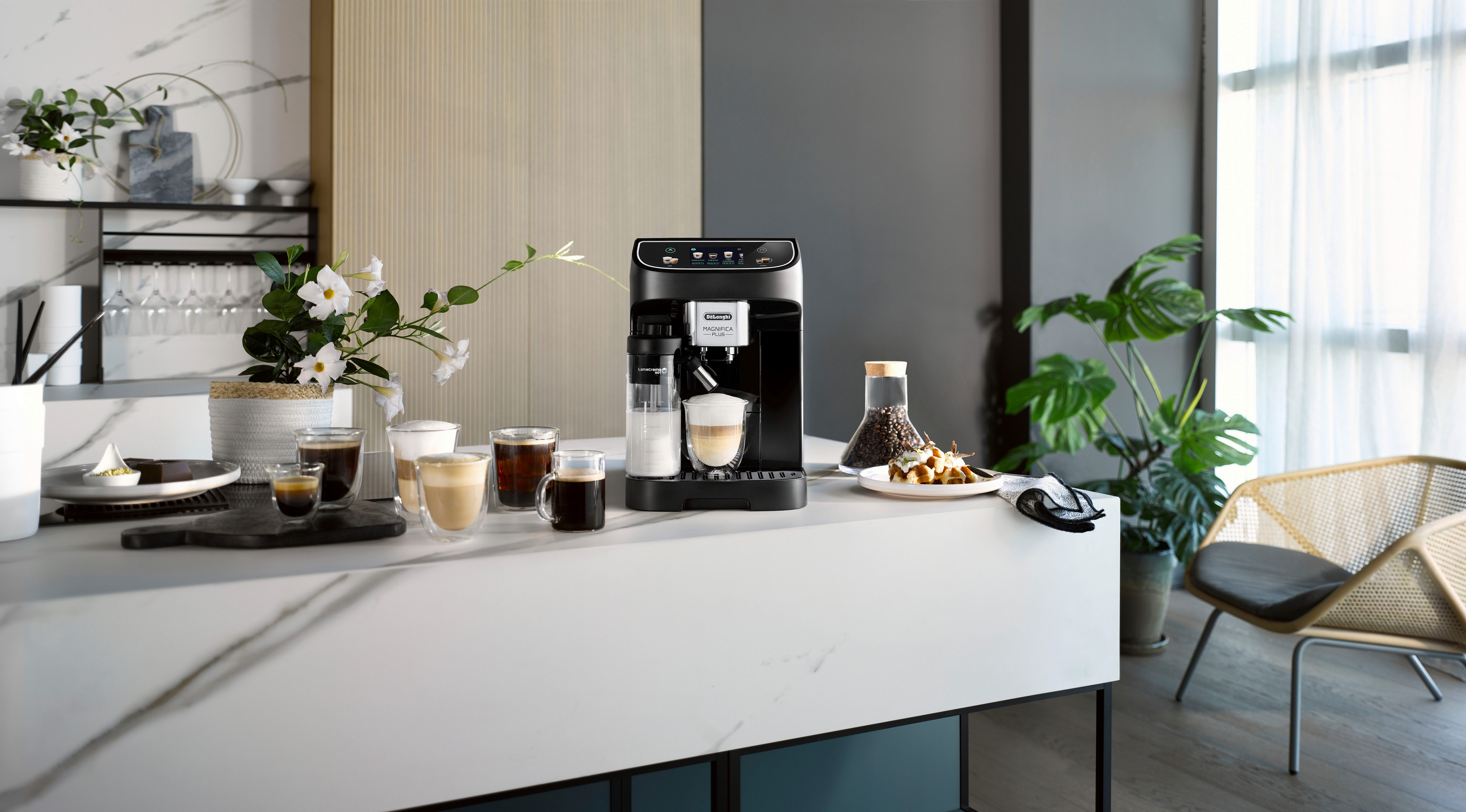De'Longhi Volautomatisch koffiezetapparaat Magnifica Plus ECAM320.60.B