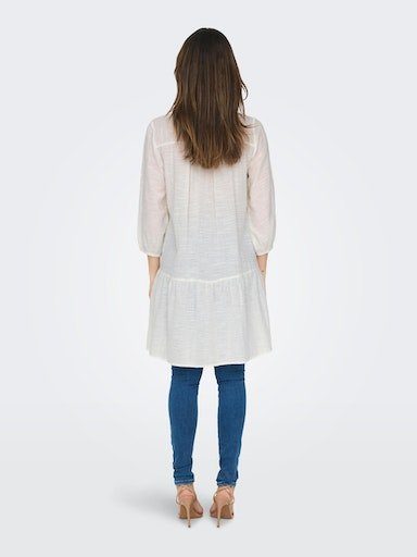 Only Tuniekjurk ONLVINNIE LIFE 3/4 LACE TUNIC WVN NOOS kan worden gedragen als mini jurk of tuniekblouse