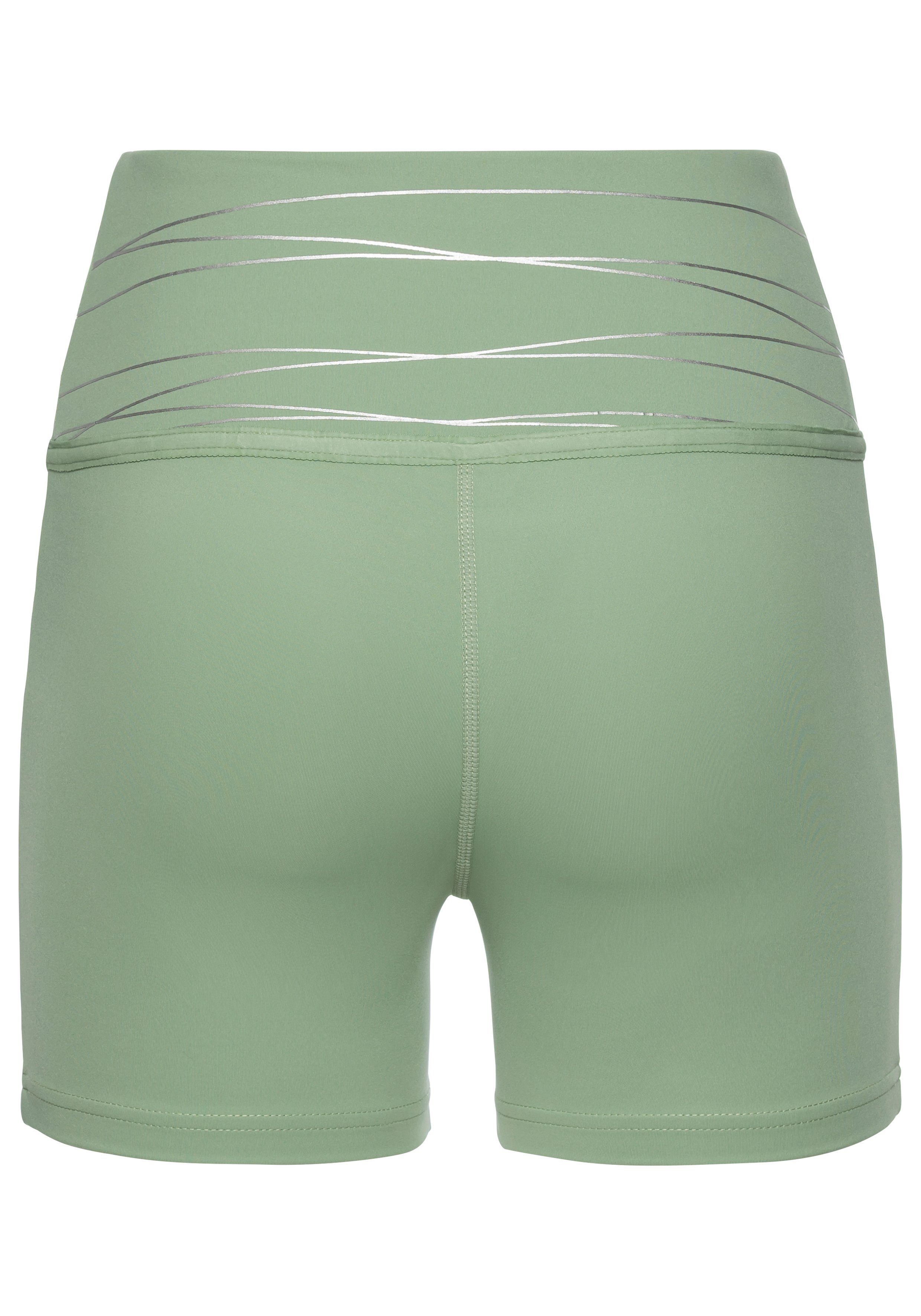 vivance active Short Korte broek Sportshorts met brede tailleband en print