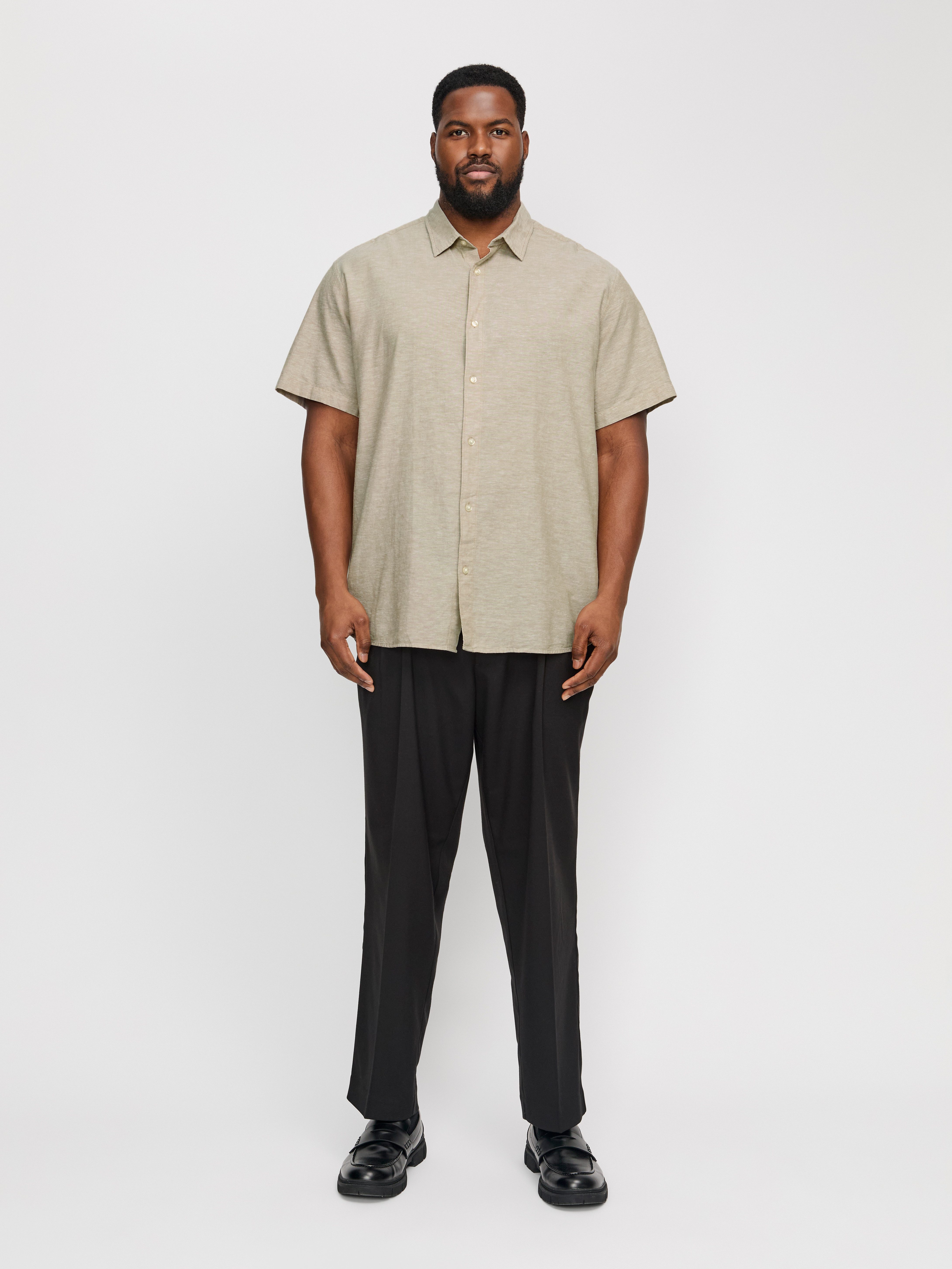 Jack & Jones PlusSize Overhemd met korte mouwen JJEBREEZE SHIRT SS SN PLS