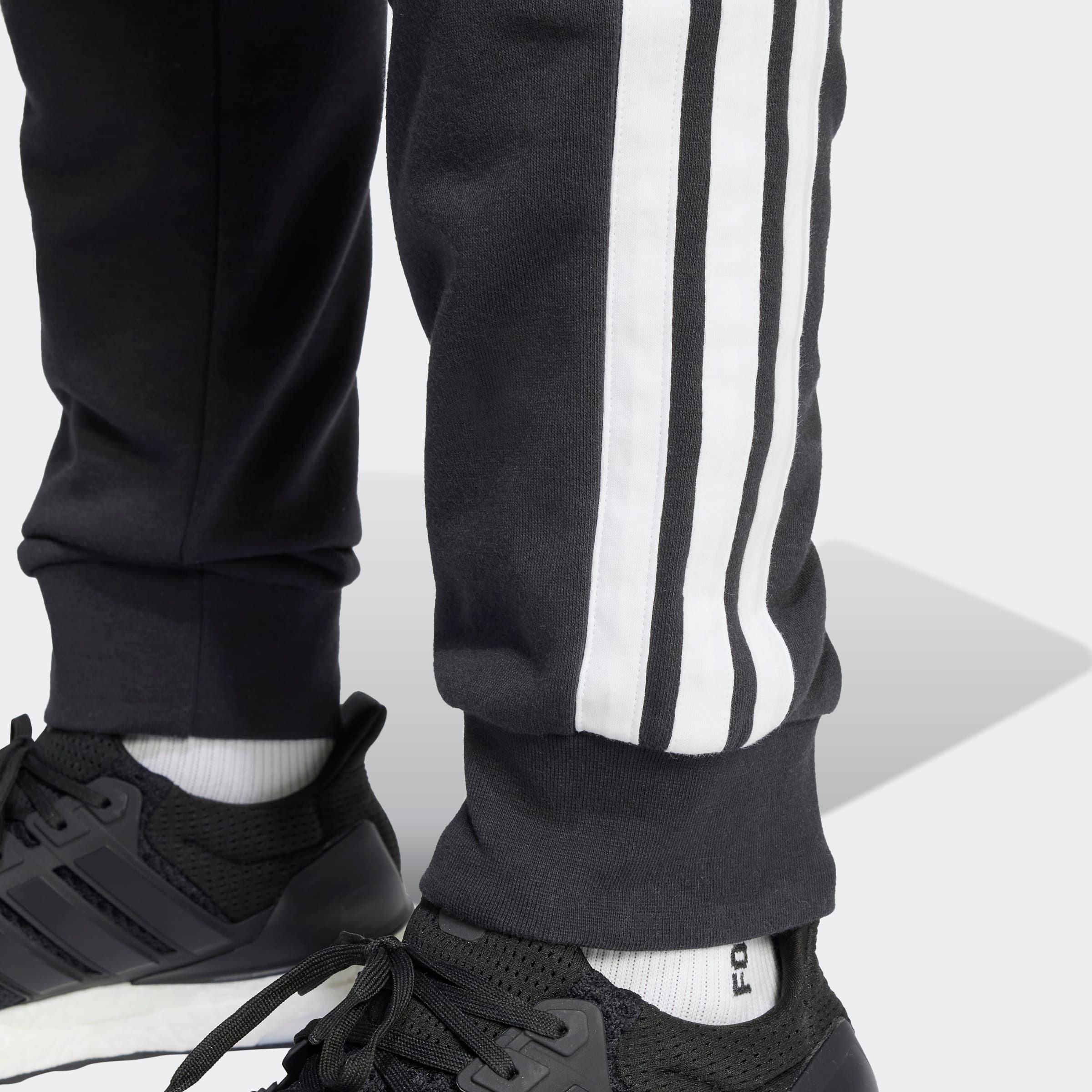 adidas Sportswear Sportbroek M 3S FT TC PT Joggingbroek van zacht French Terry materiaal (1-delig)